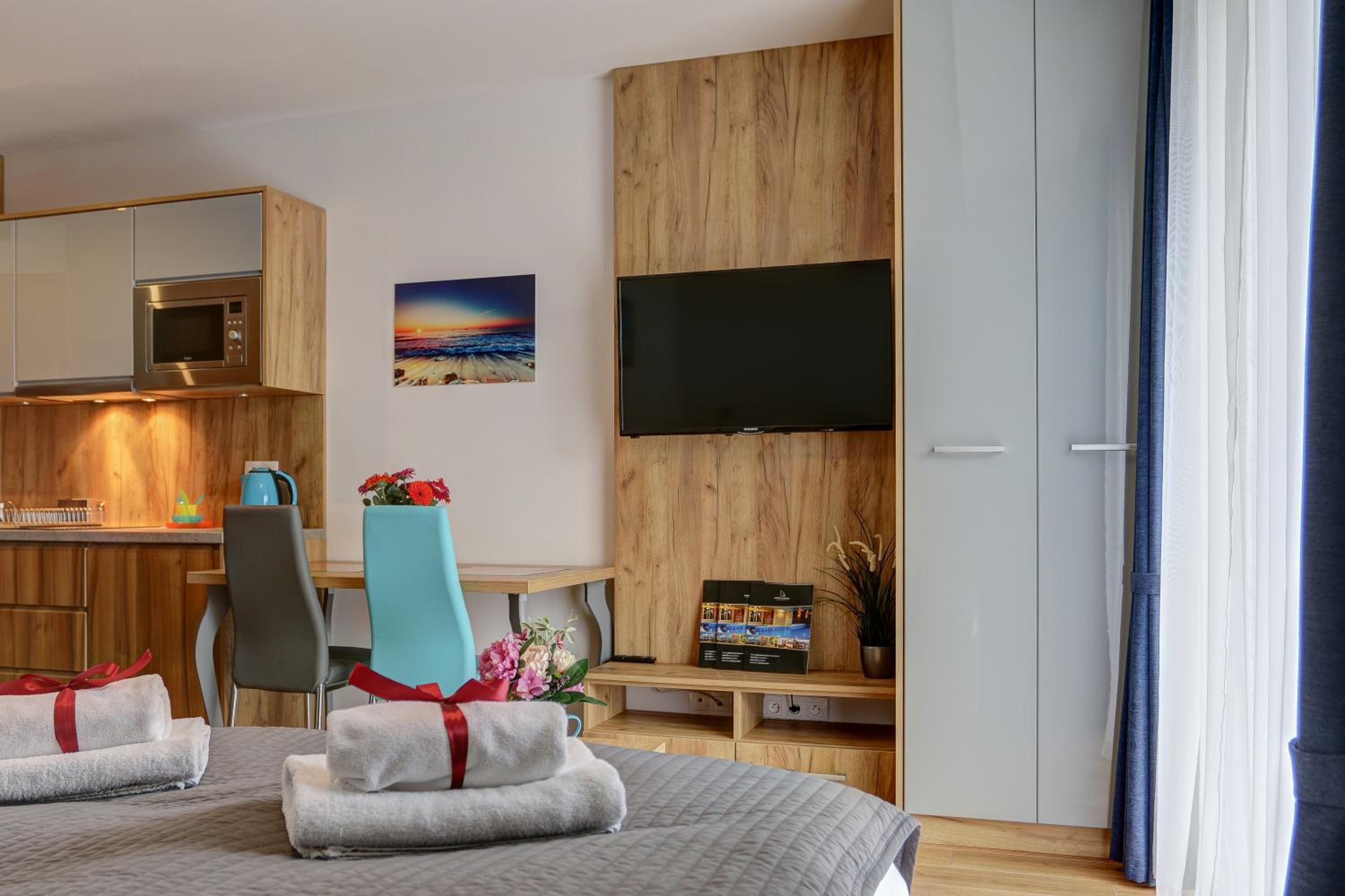 Studio Apartment photo 1