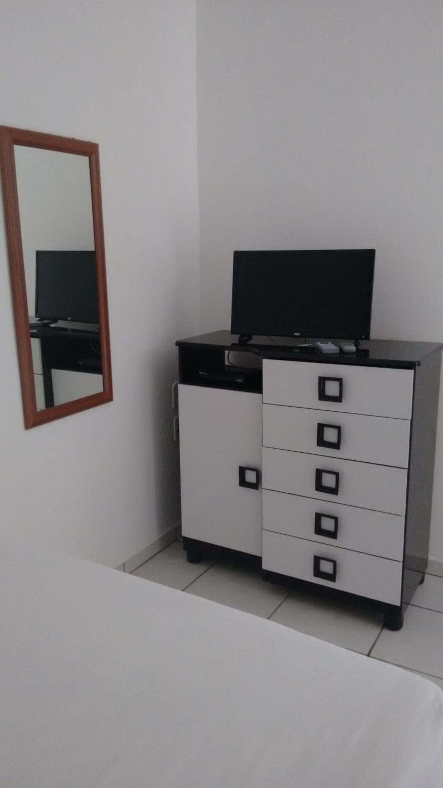 Chalet (5 Adults) photo 3