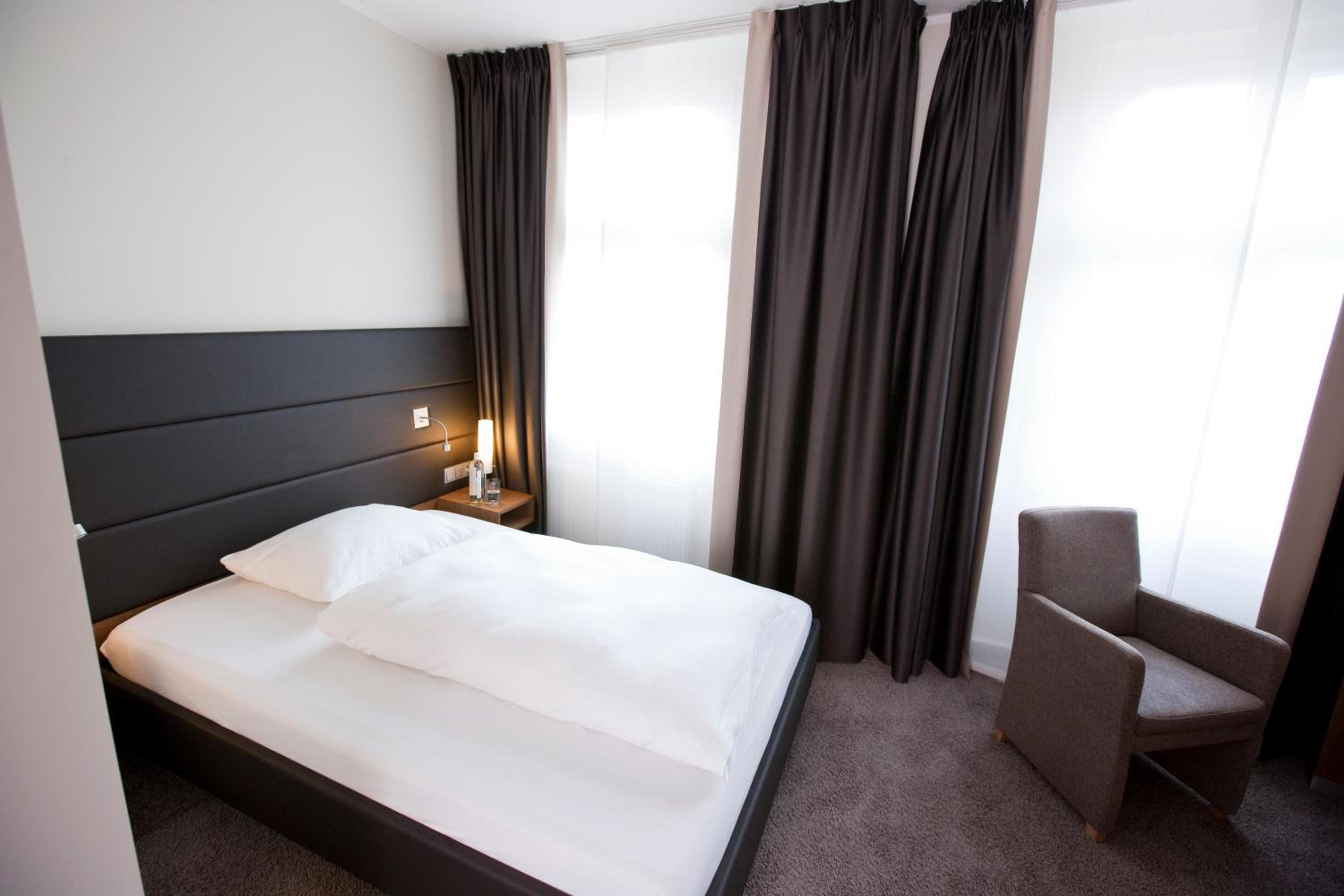 Standard Single Room photo 3