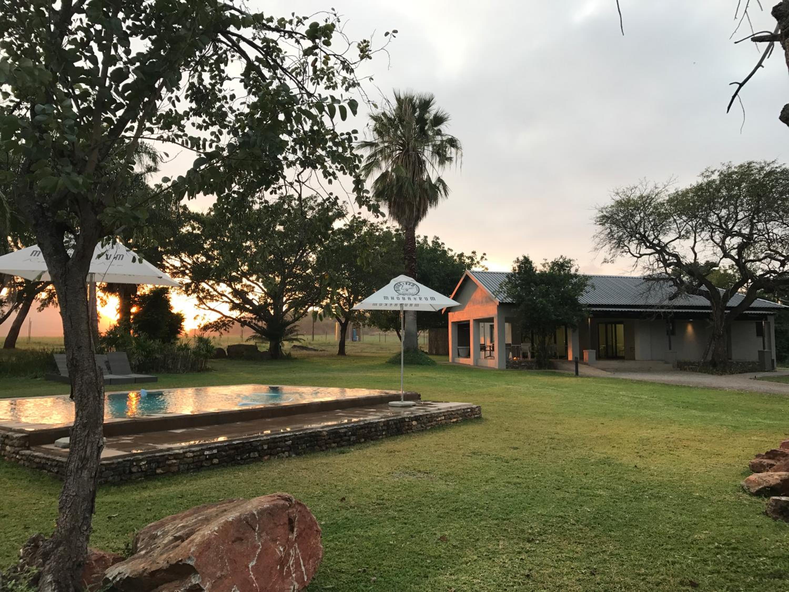 Deluxe Double or Twin Room with Garden View photo 3