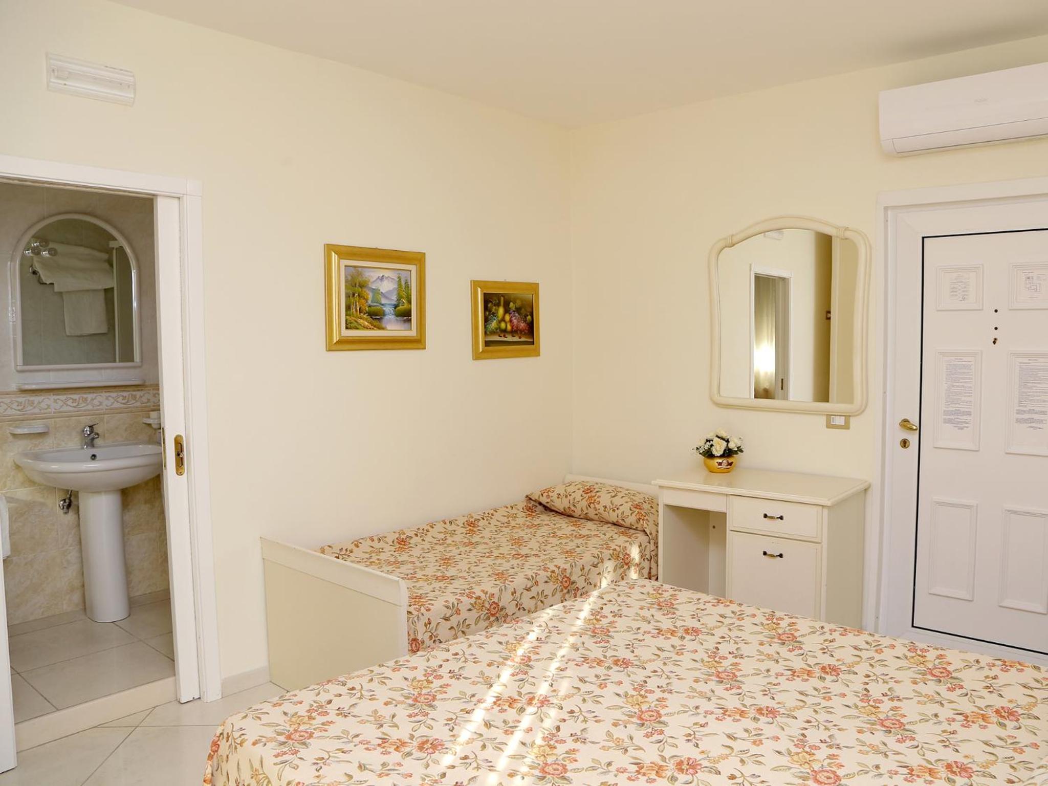 Triple Room - Photo 3