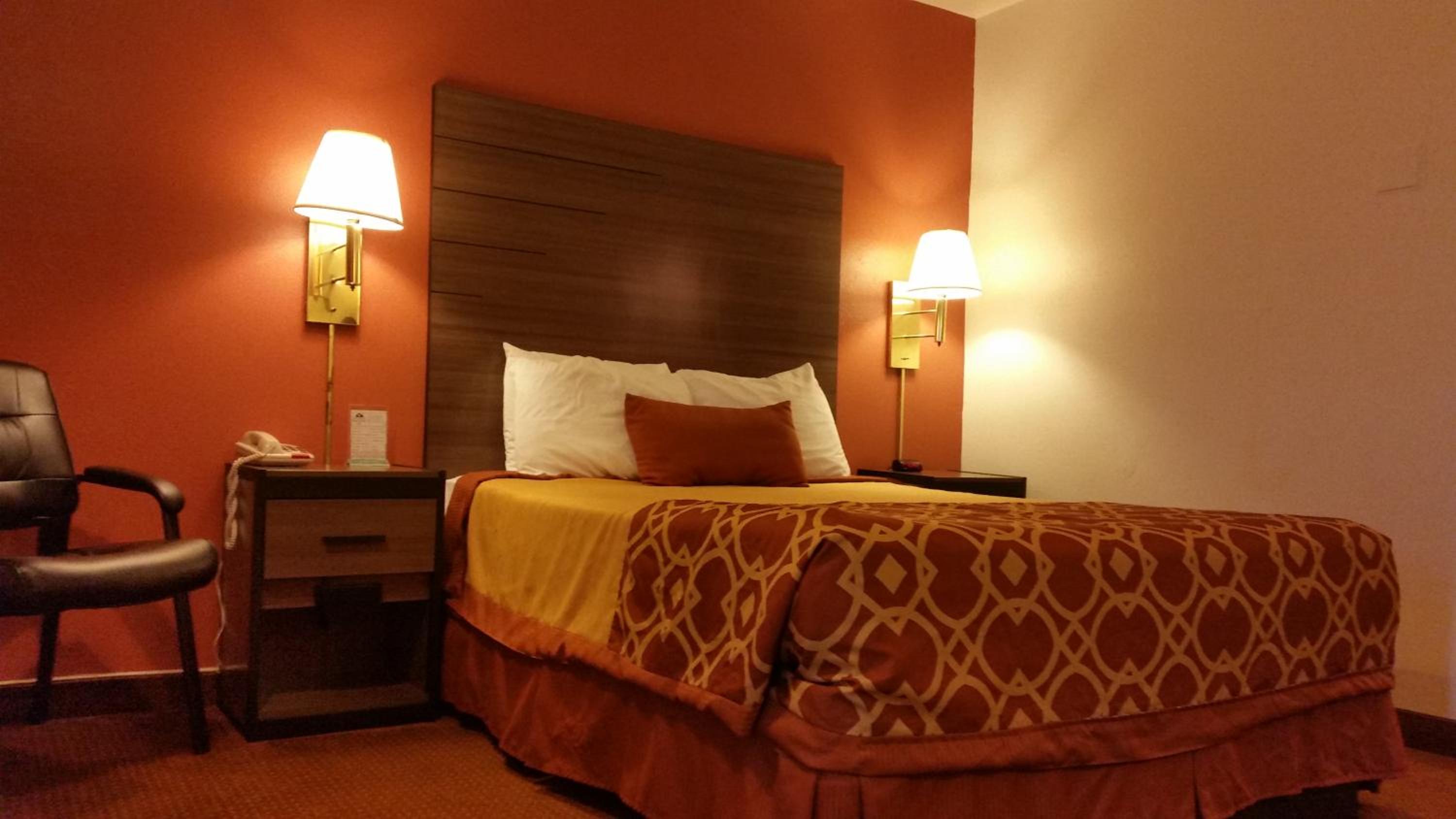 Queen Room - Photo 1