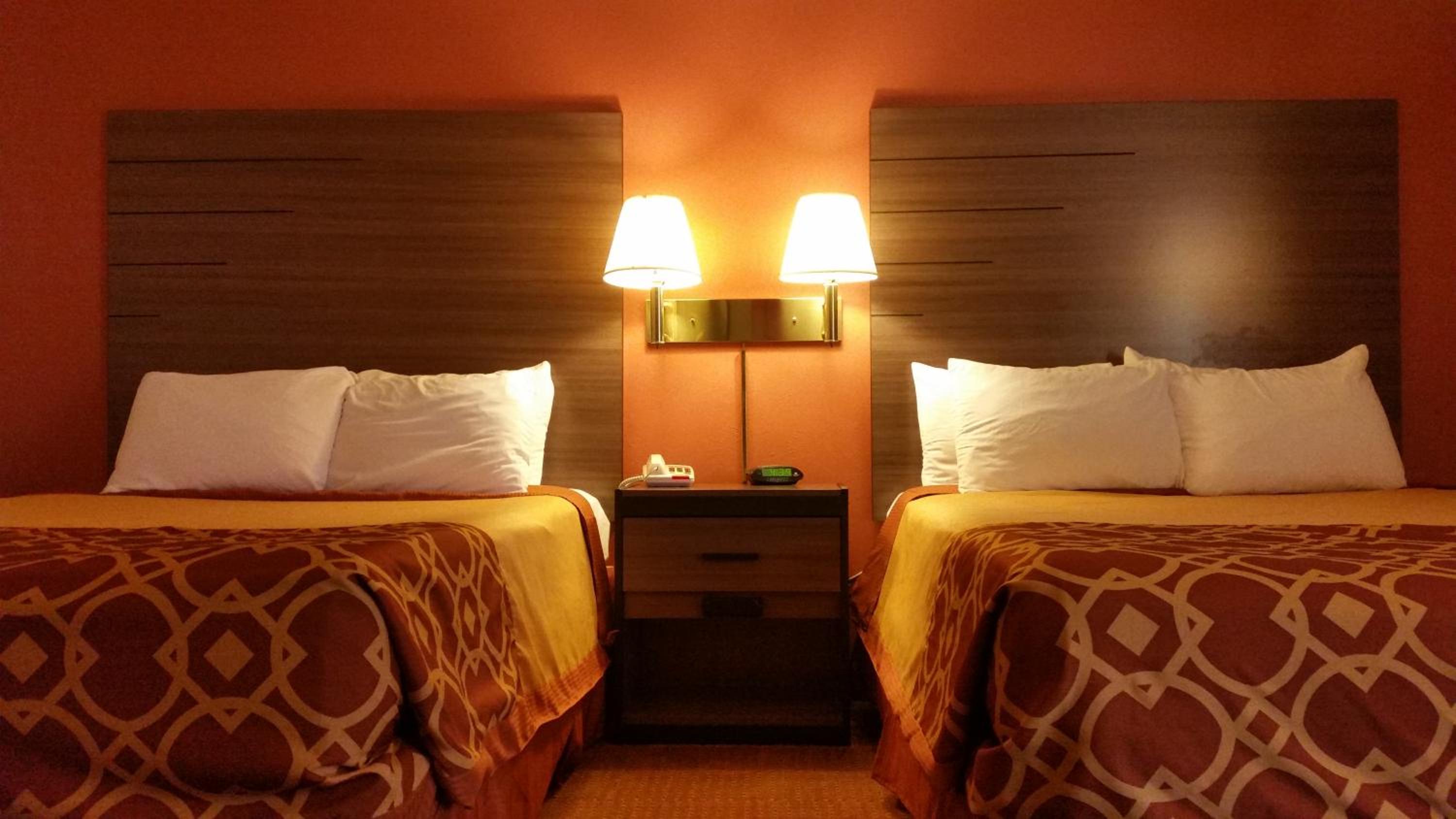 Queen Room with Two Queen Beds - Photo 1