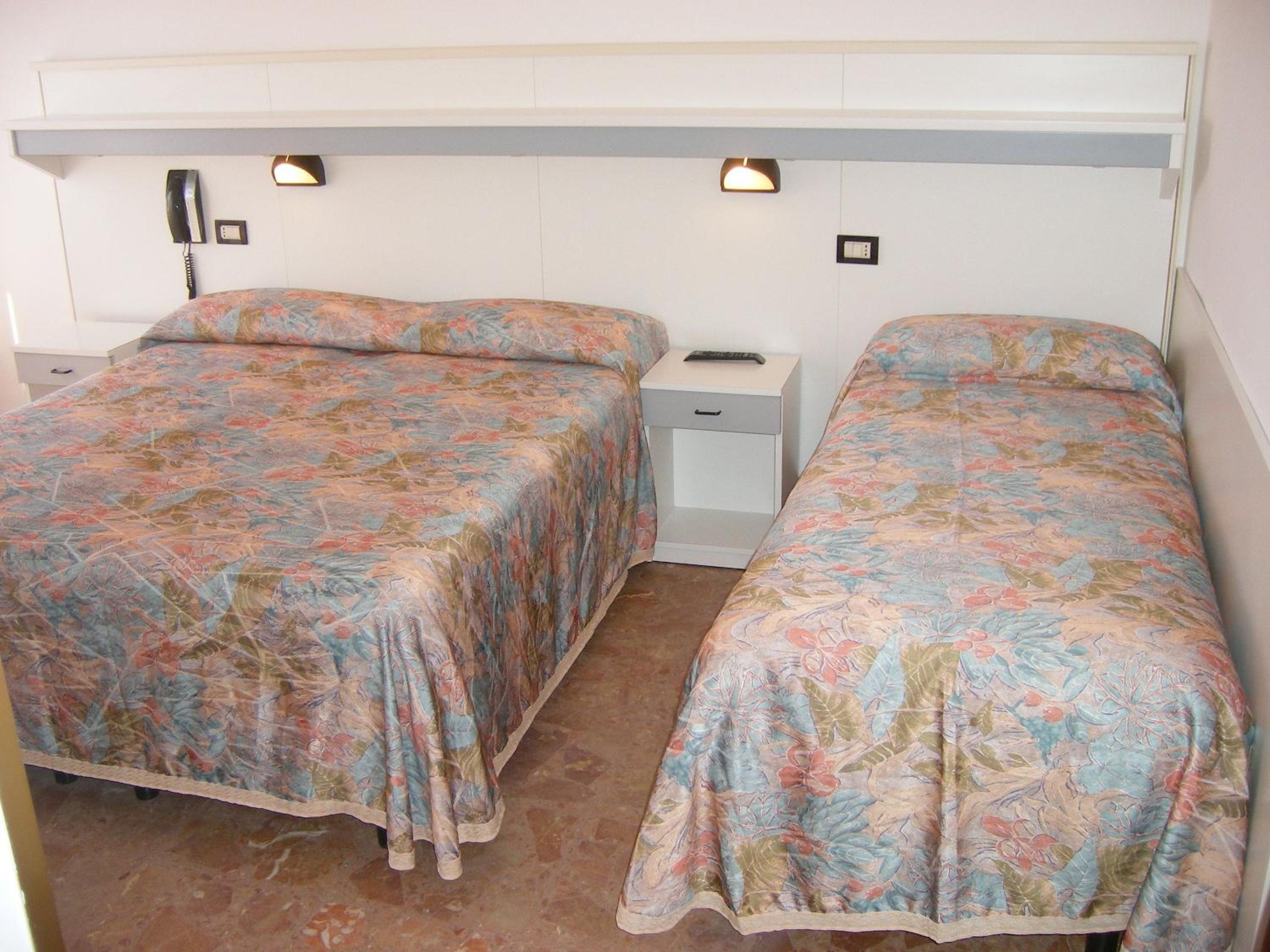 Triple Room - Photo 4