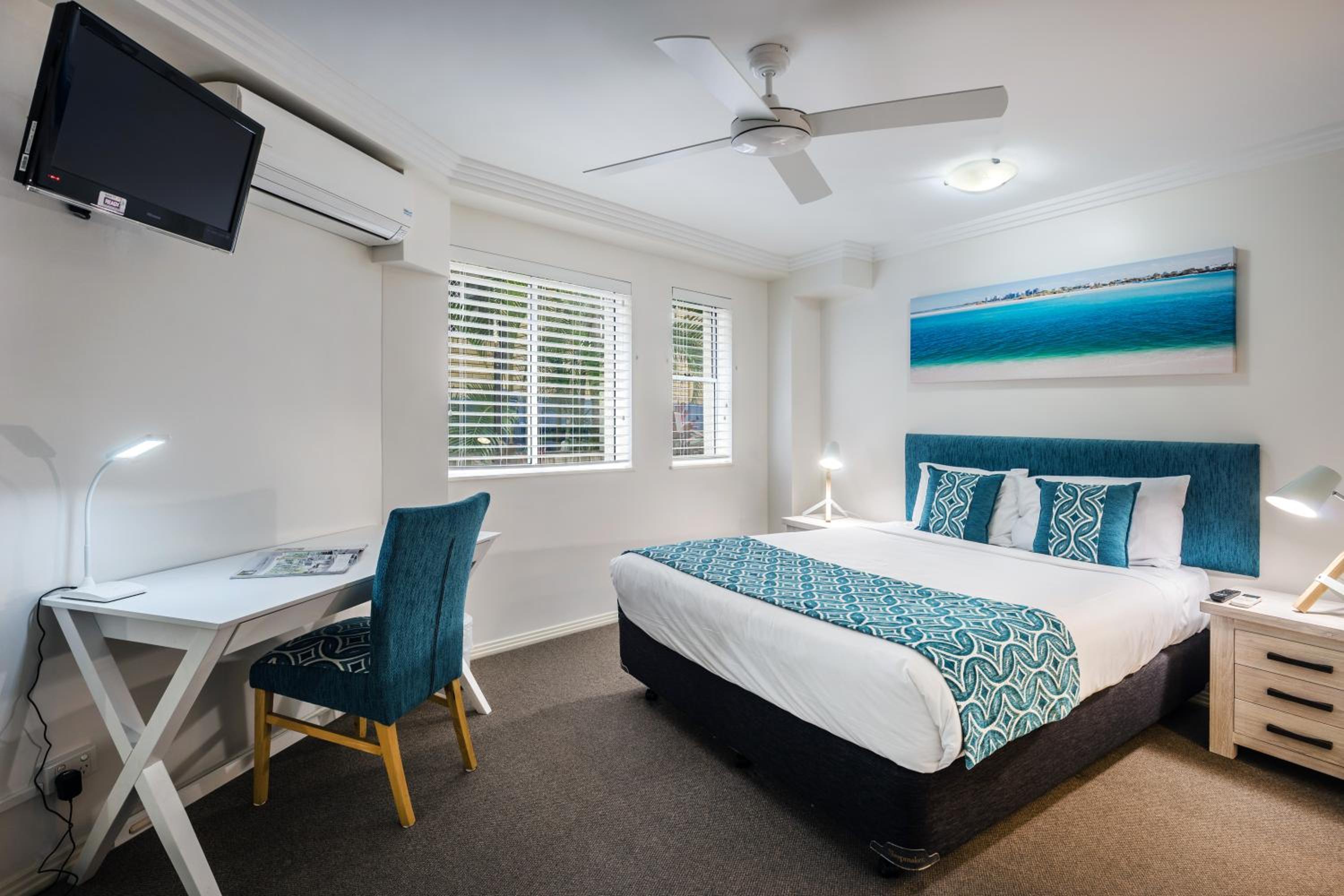 Budget Queen Room