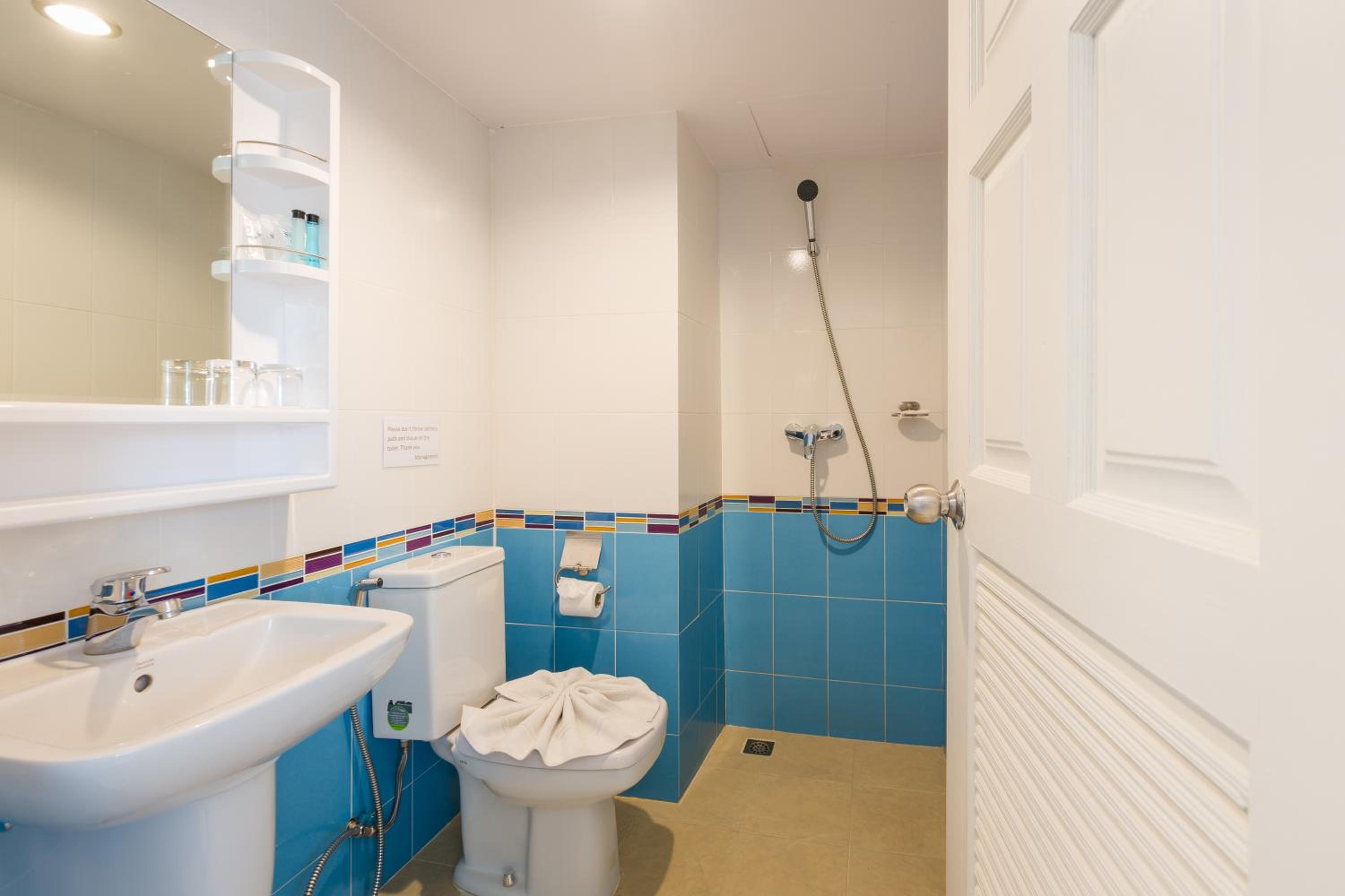 Superior Double or Twin Room - Photo 3