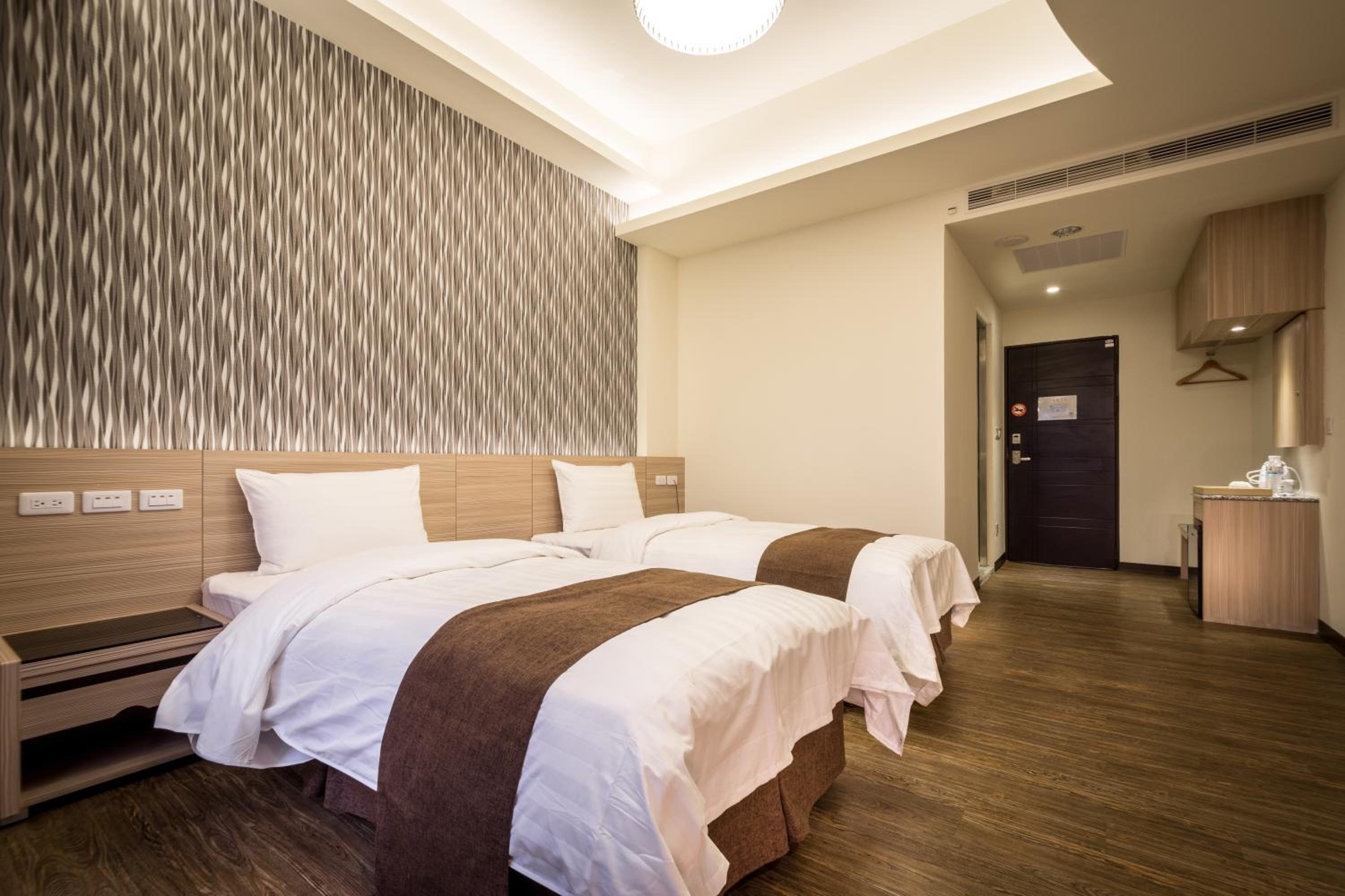 Standard Twin Room photo 3