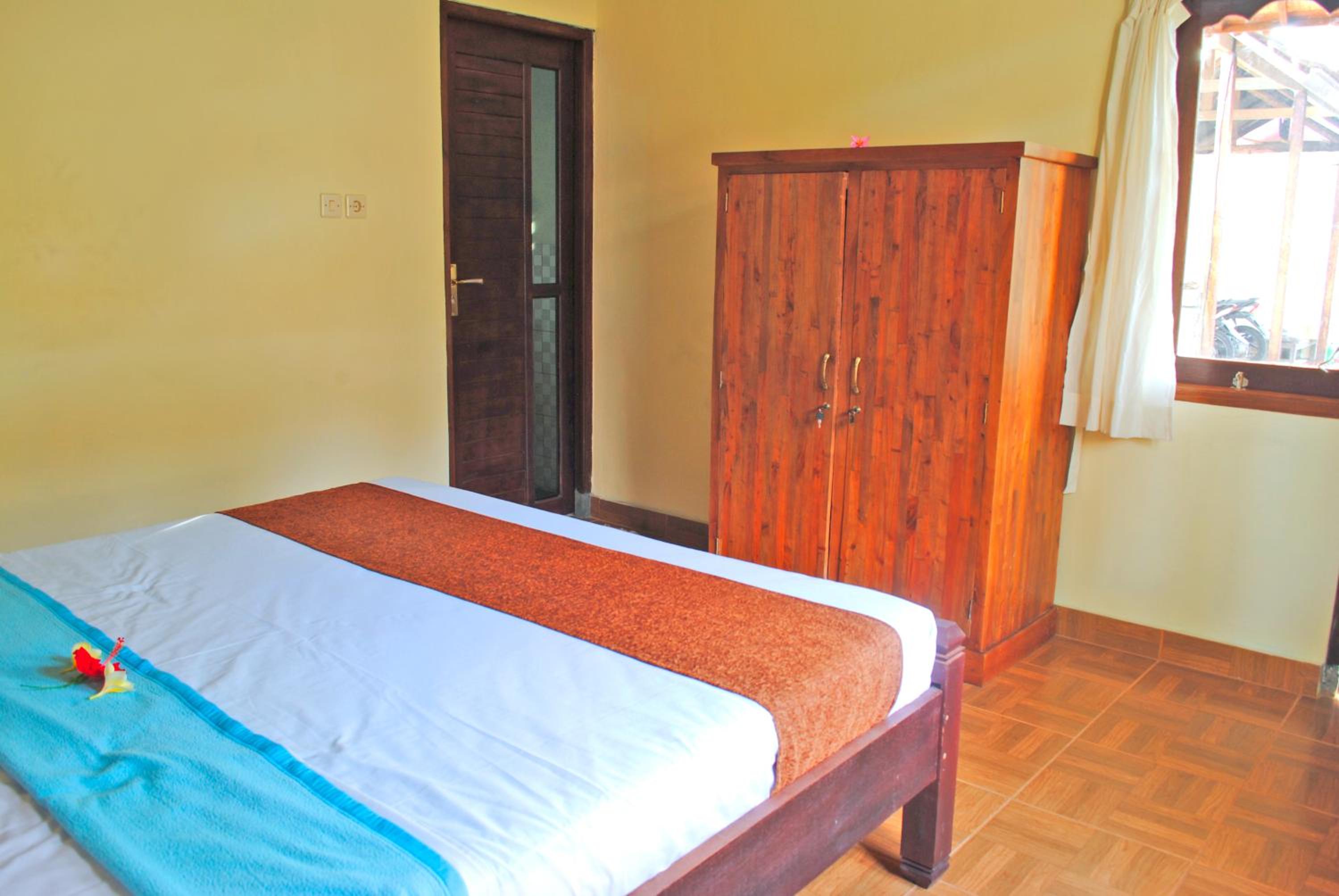 Deluxe Room (1 adult + 1 child) - Photo 15