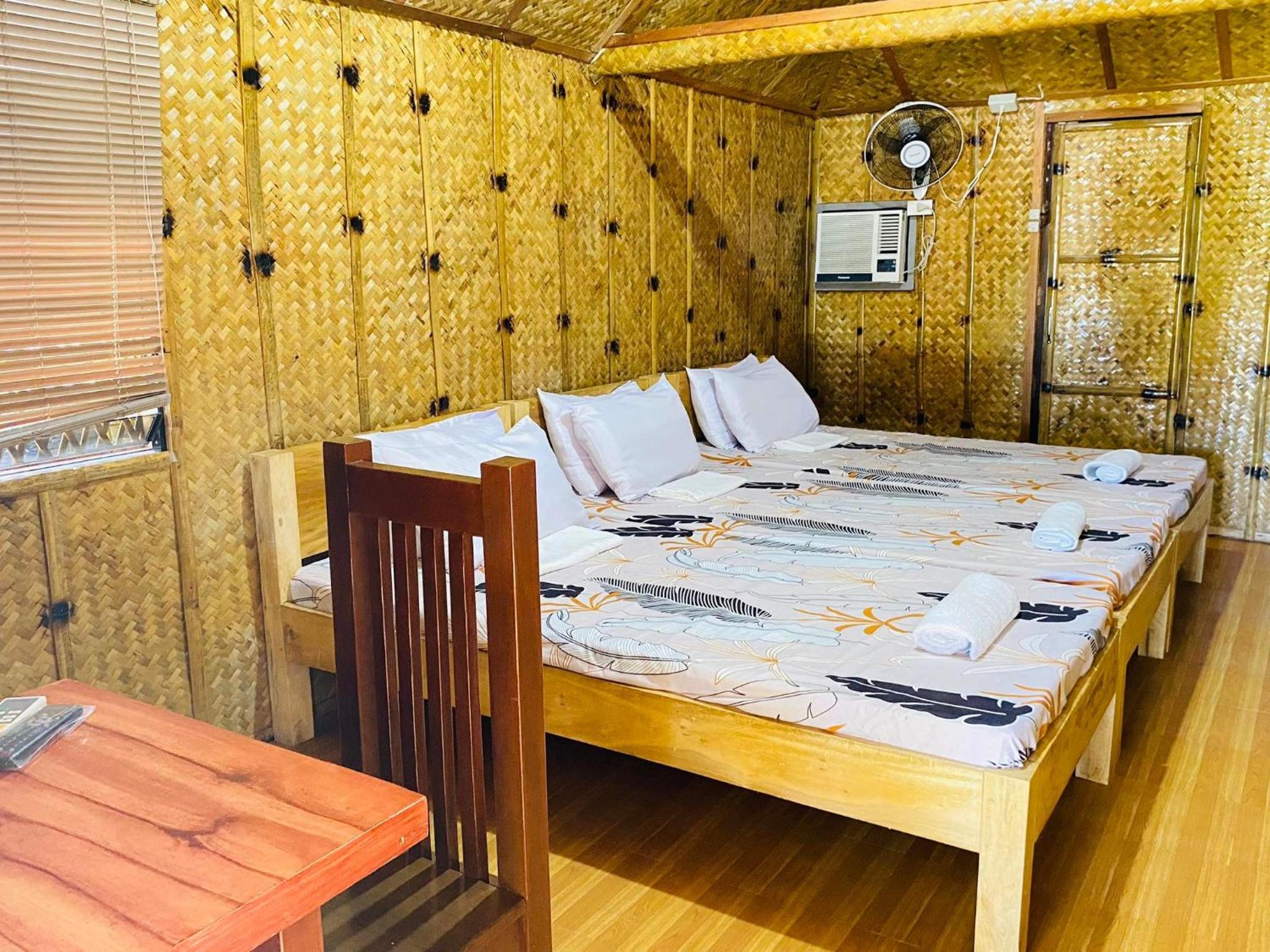 Triple Room with Bathroom