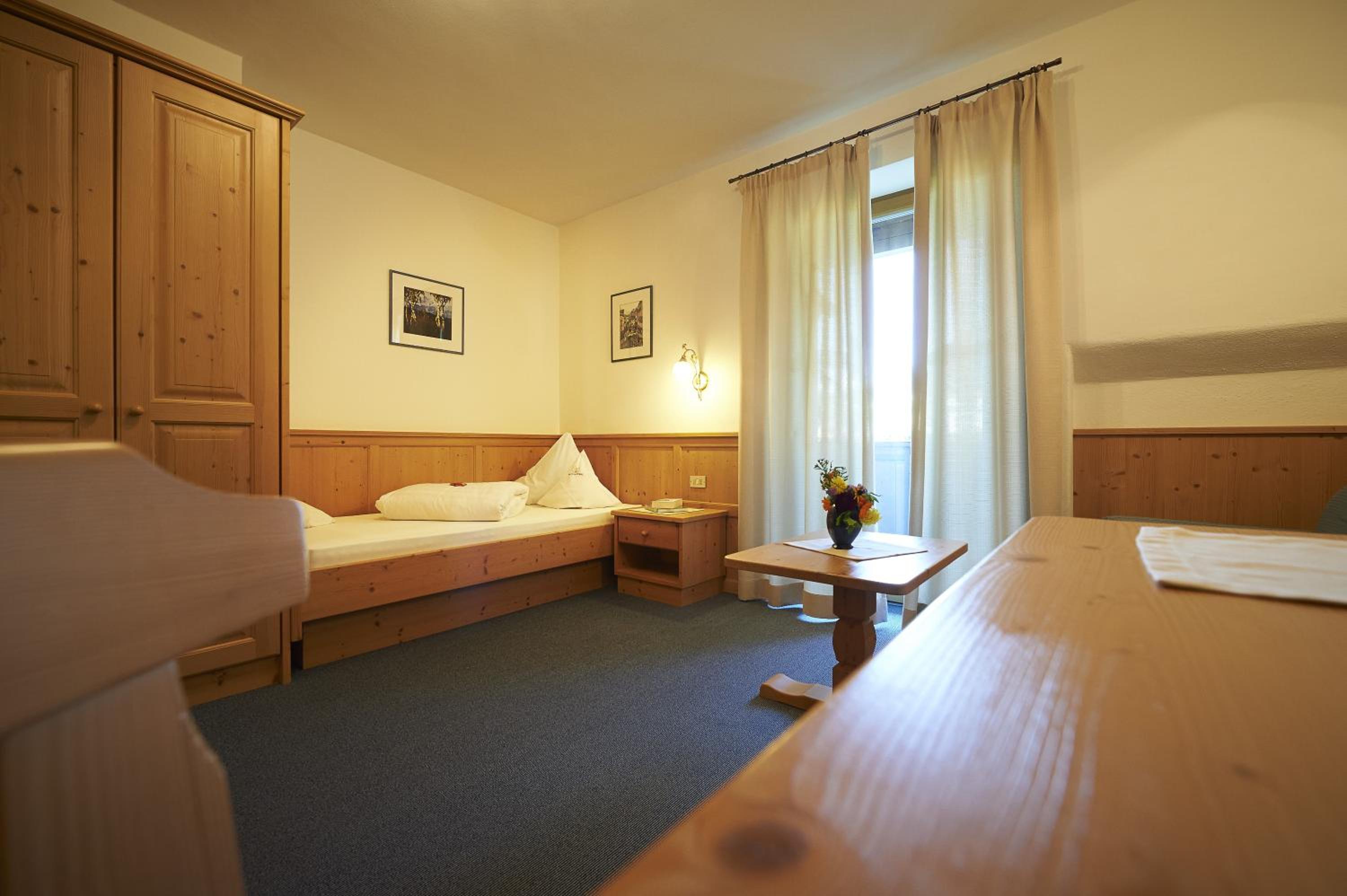 Single Room with Balcony photo 3