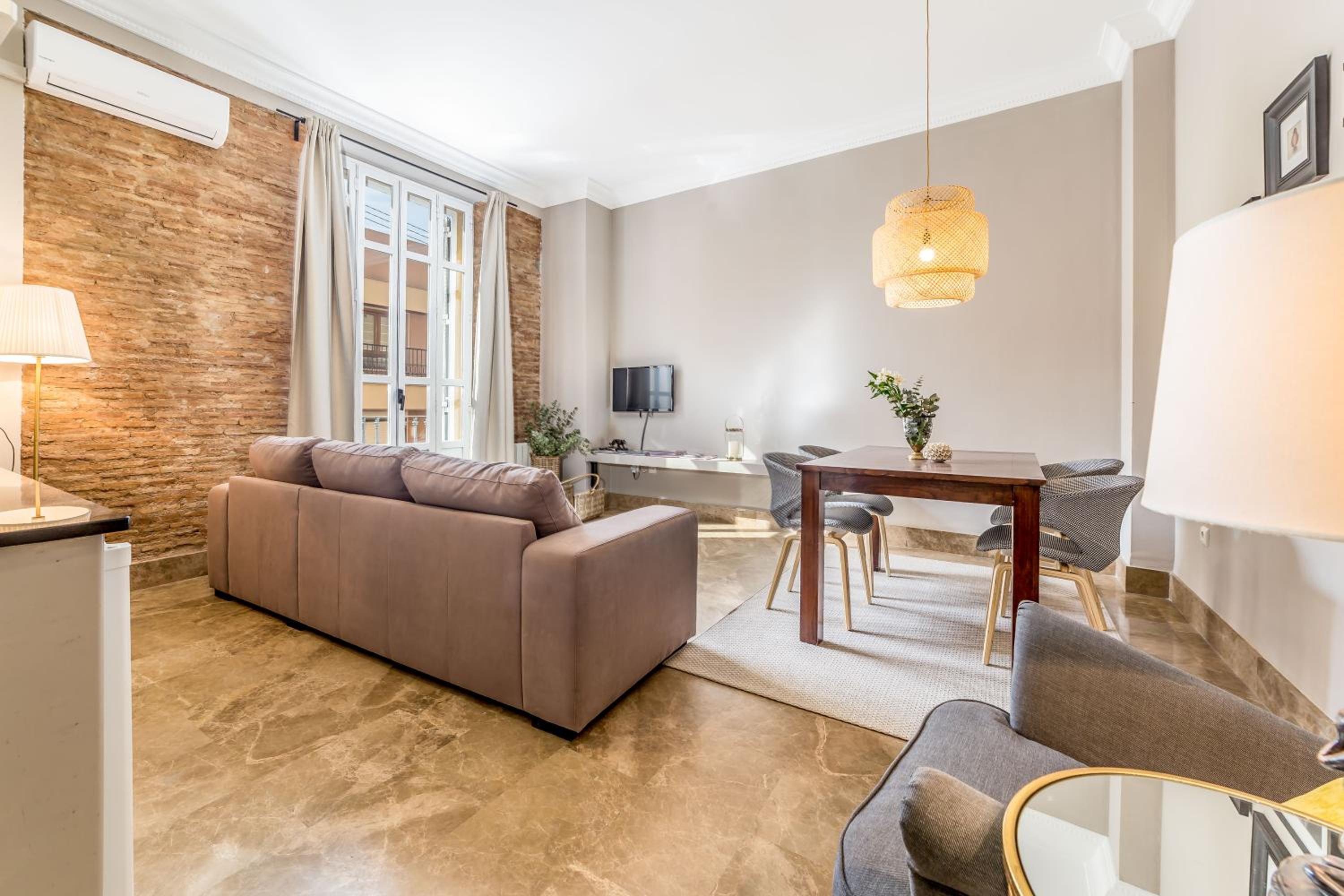 APARTAMENTO DE 2 DORMITORIOS (6 PAX) 21, 31, 41