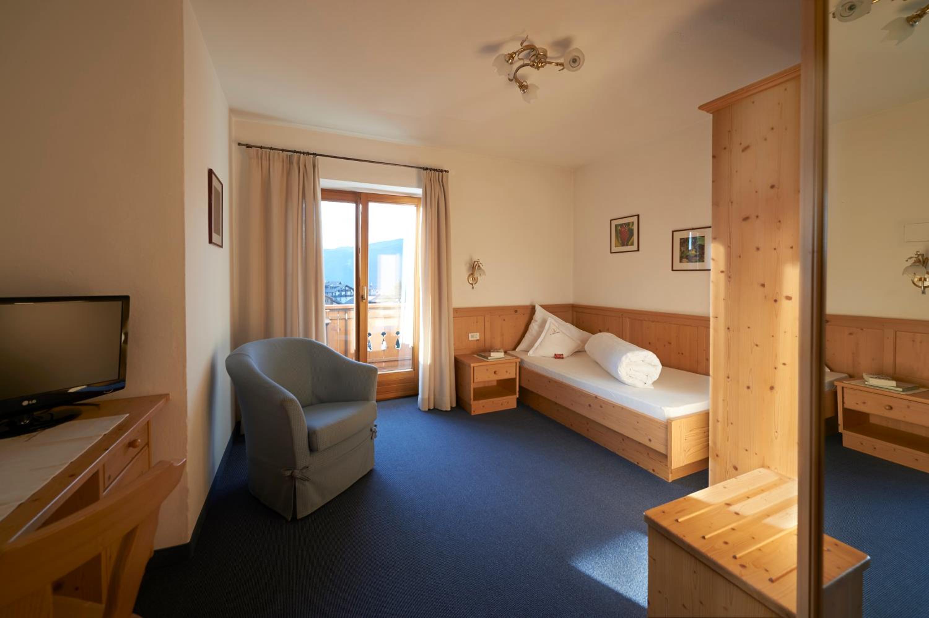 Single Room with Balcony photo 1