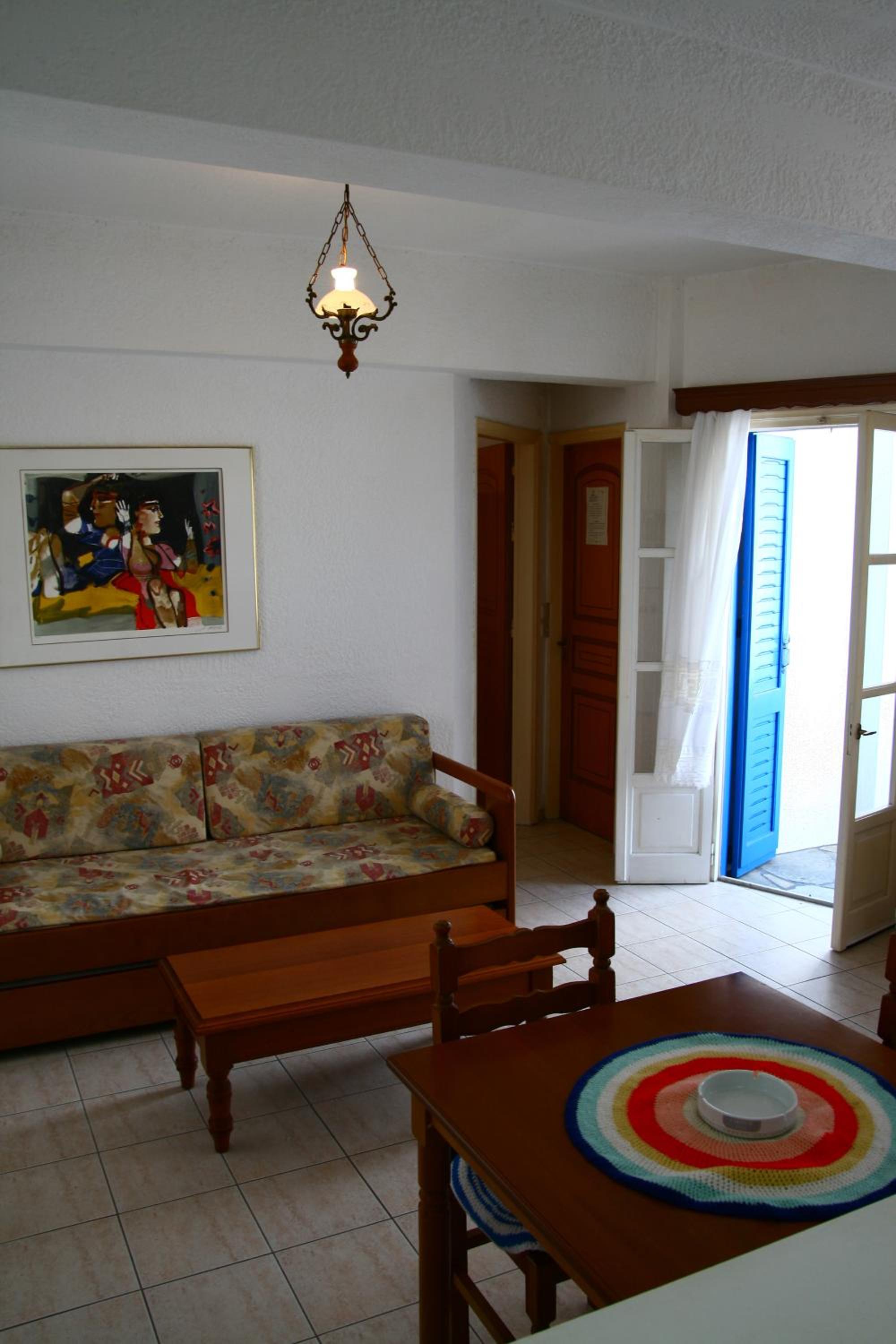 One-Bedroom Apartment (4 Adults)
