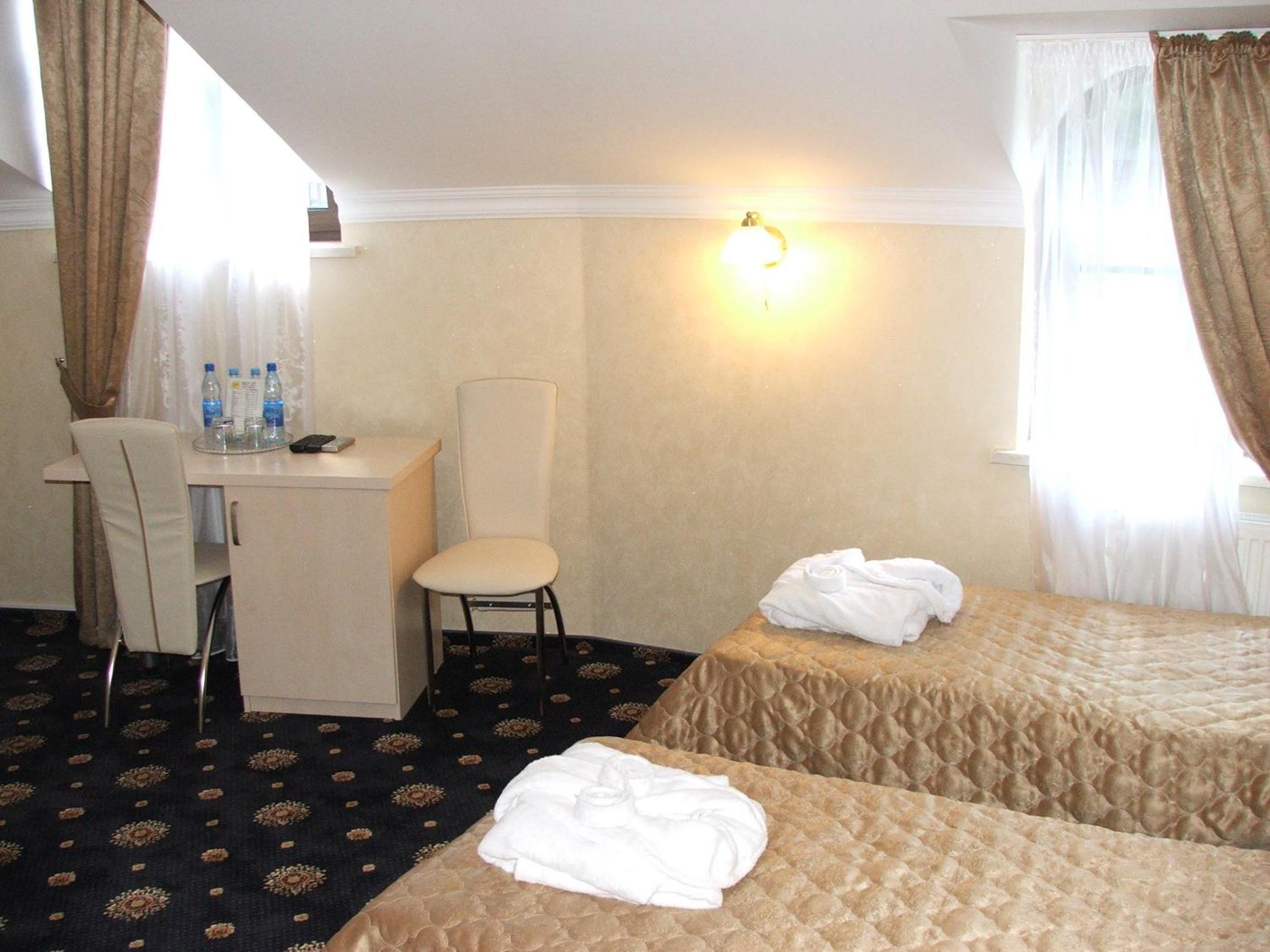 Standard Twin Room photo 3