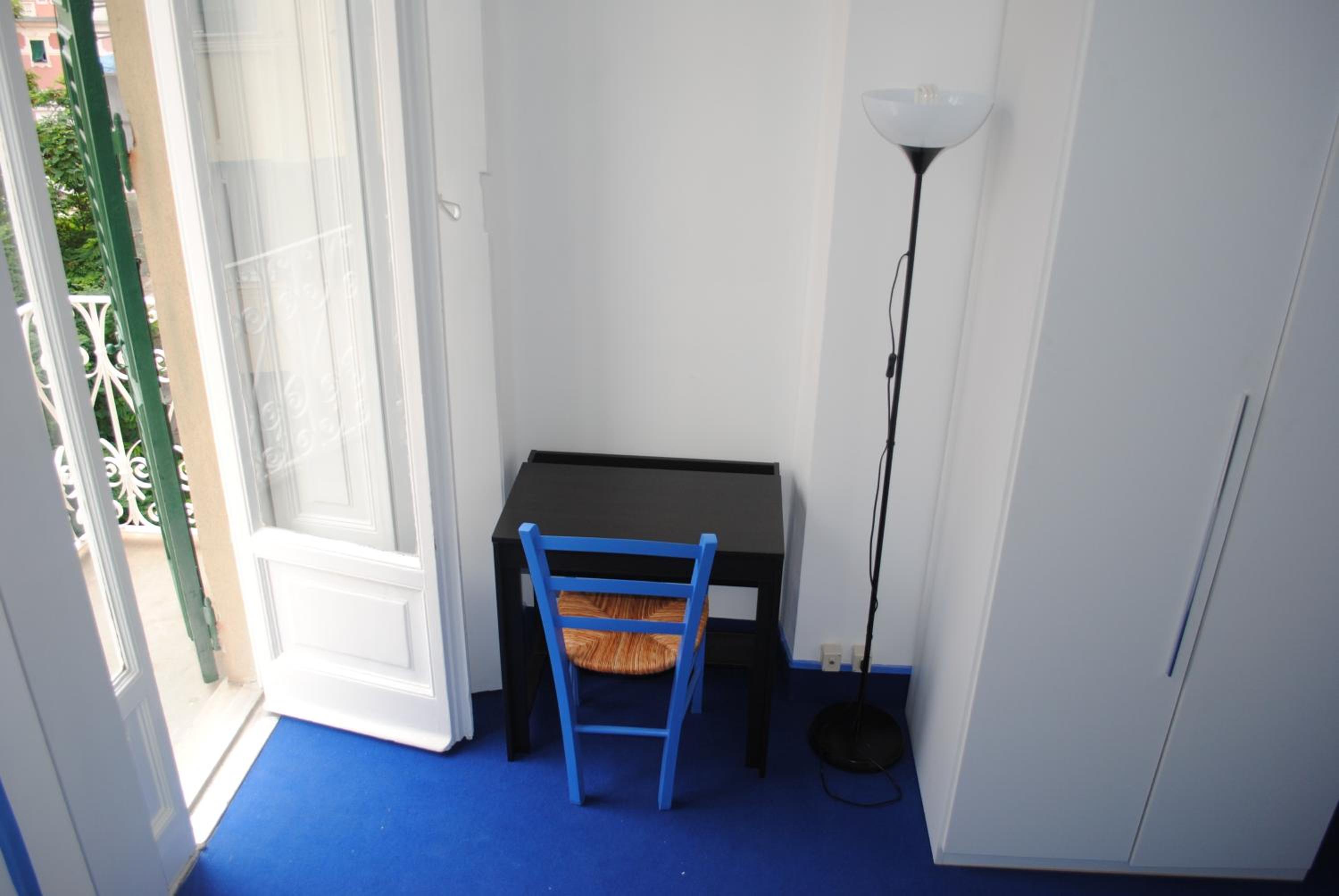 Economy Double or Twin Room with External Private Bathroom photo 3