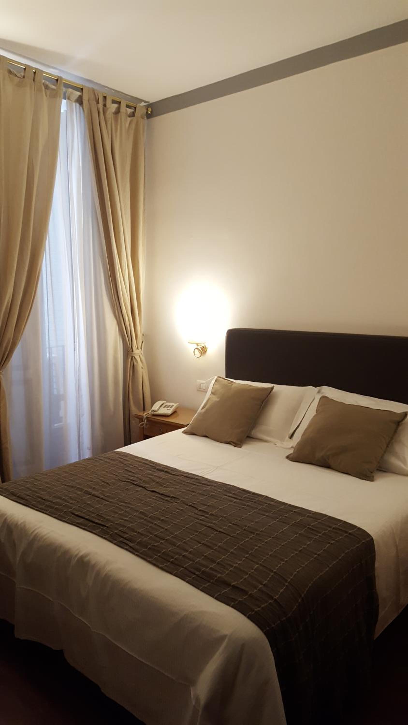 Economy Double Room photo 1