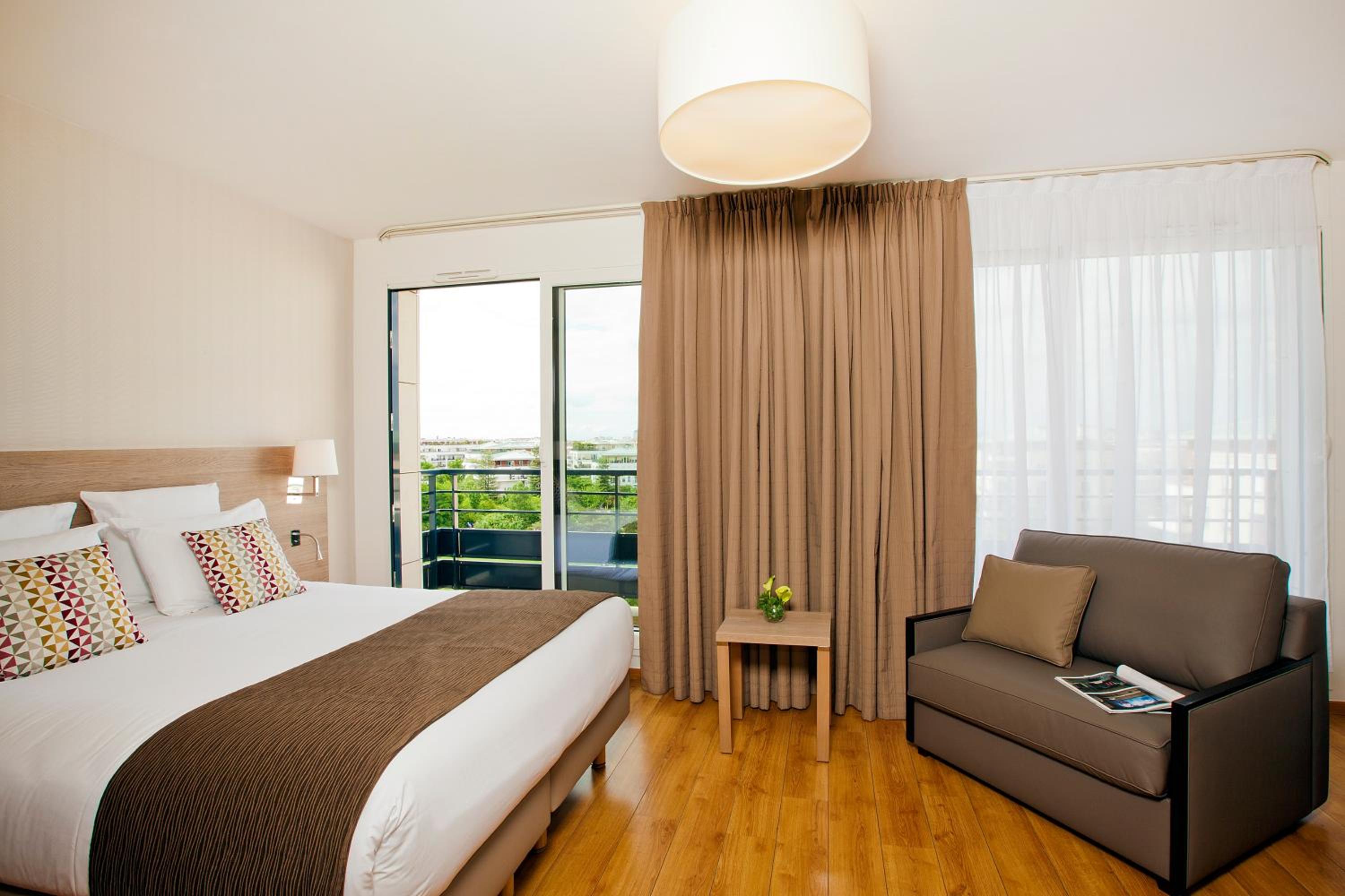 One-Bedroom Apartment (4 Adults) - Photo 1
