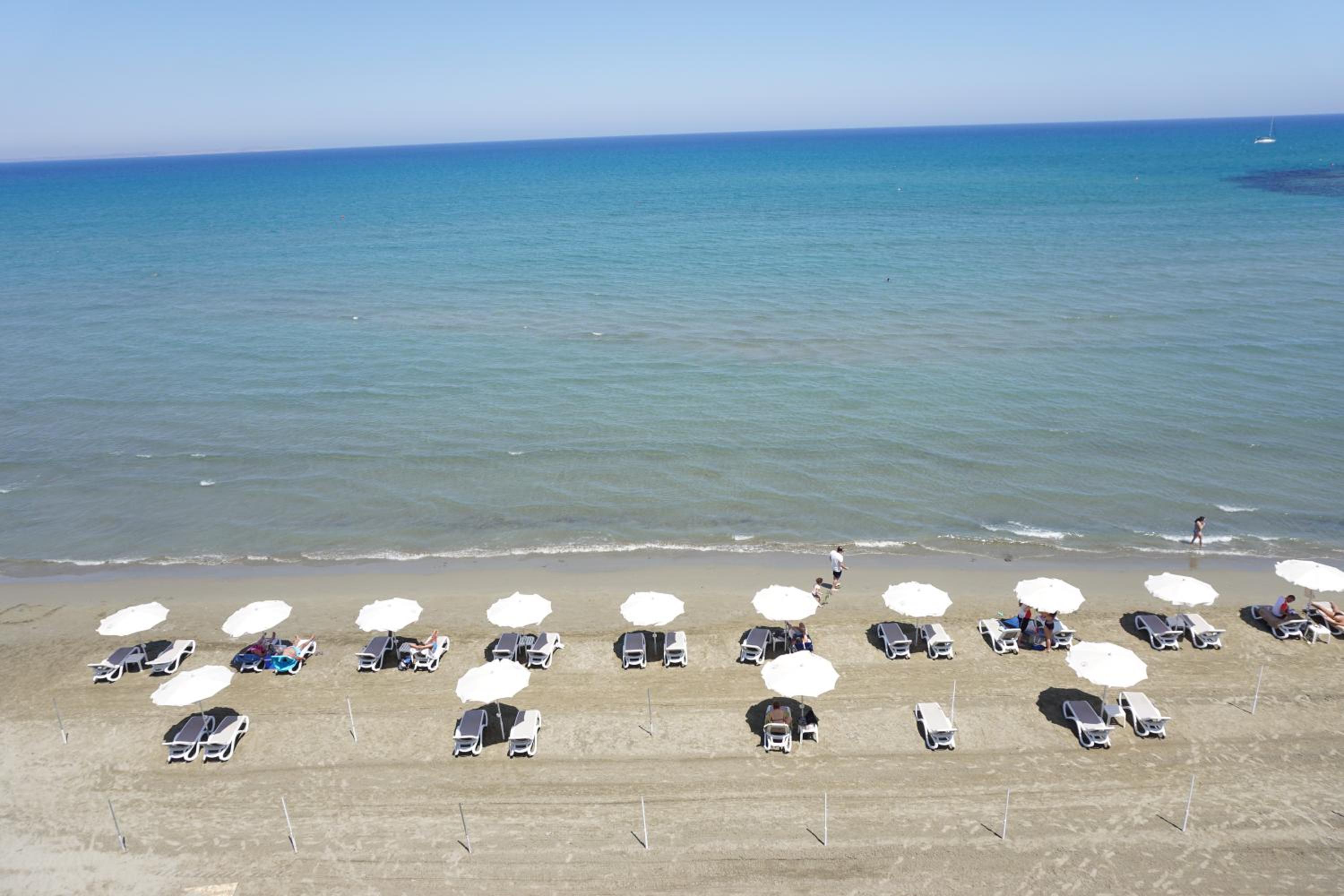 Studio Apartment with Sea View - Photo 3