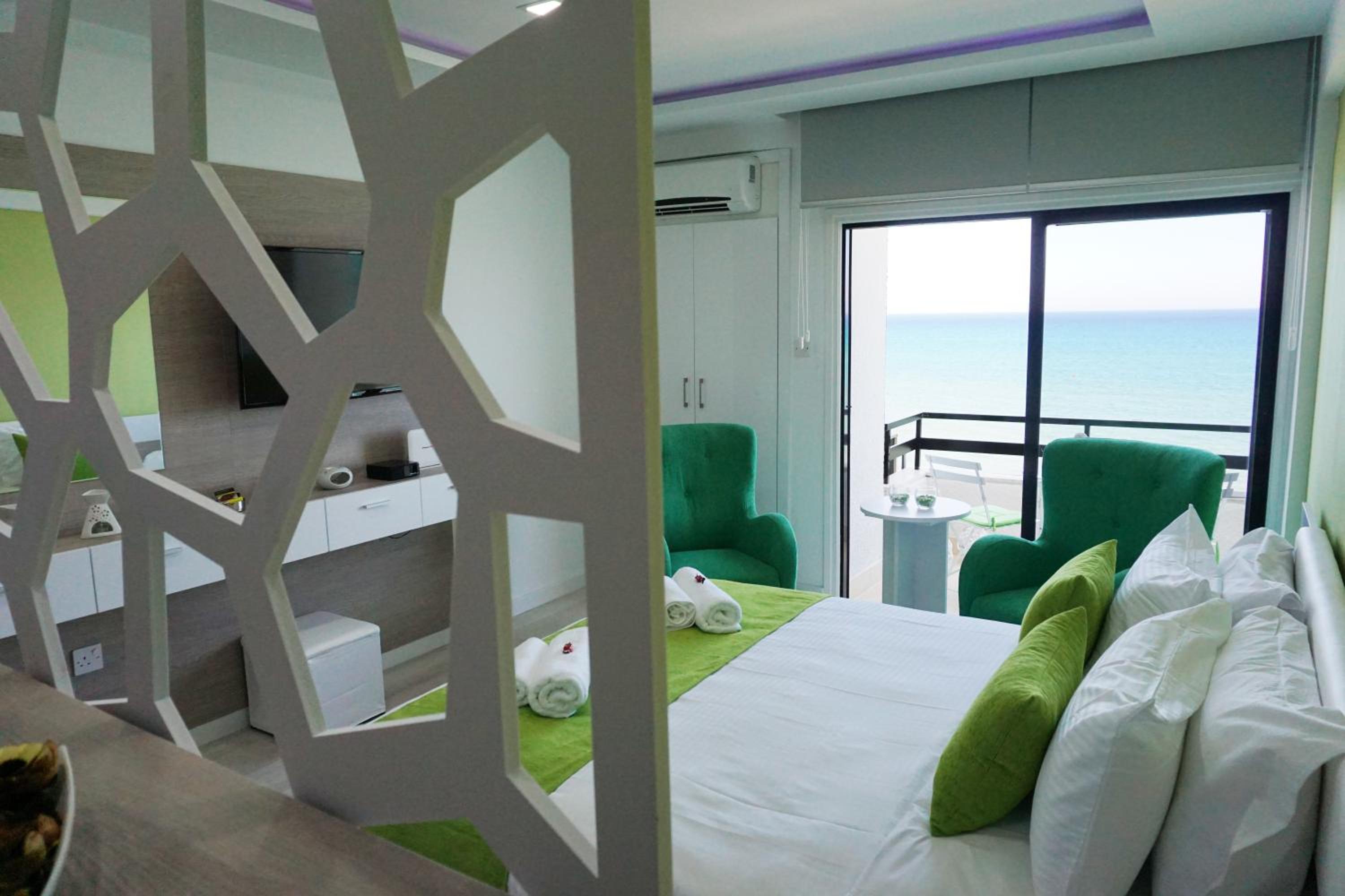 Studio Apartment with Sea View - Photo 4