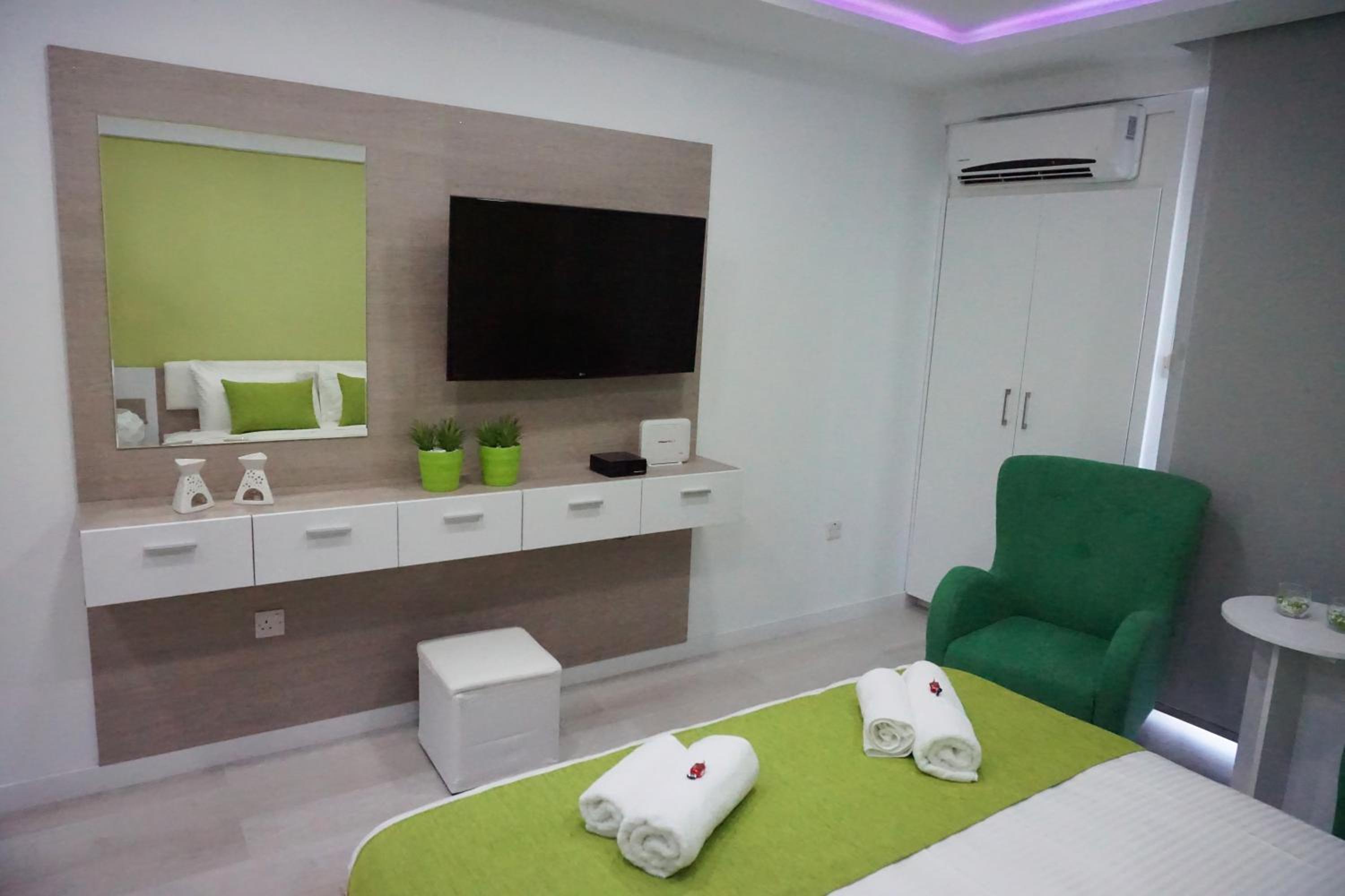 Studio Apartment with Sea View - Photo 8