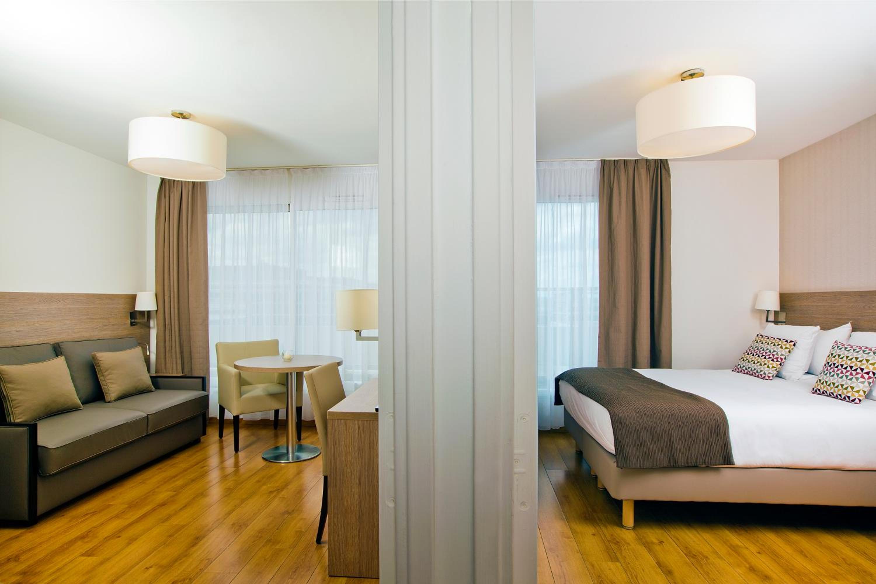 One-Bedroom Apartment (4 Adults) - Photo 4