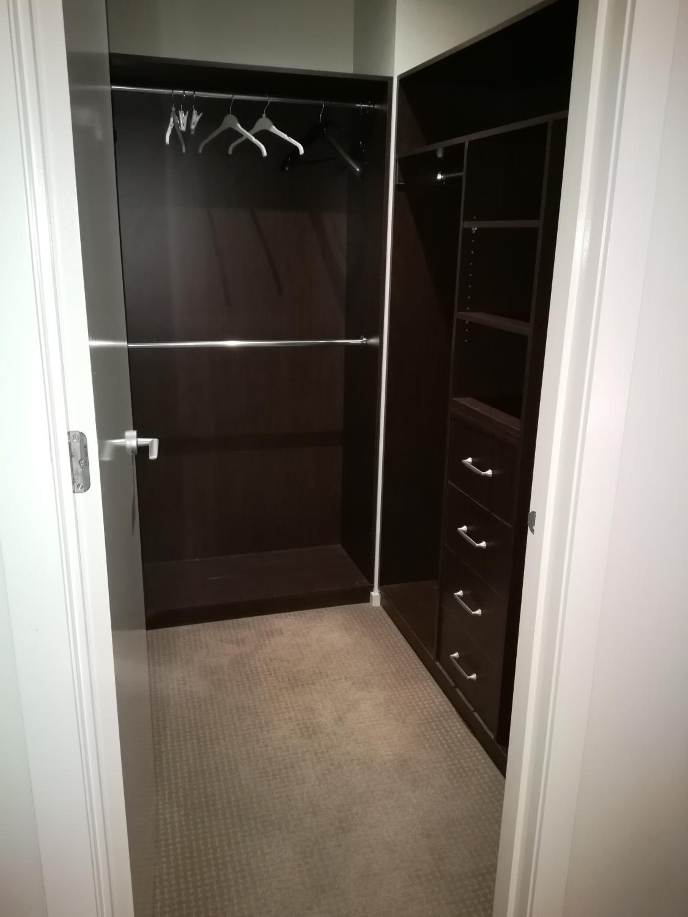 Room 4 - 75 ft² photo 3