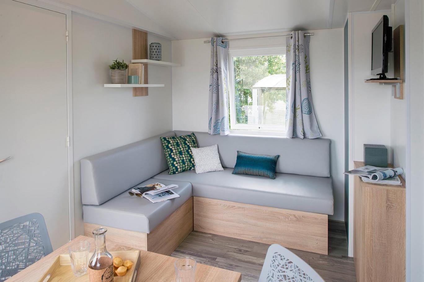 Mobile Home photo 2
