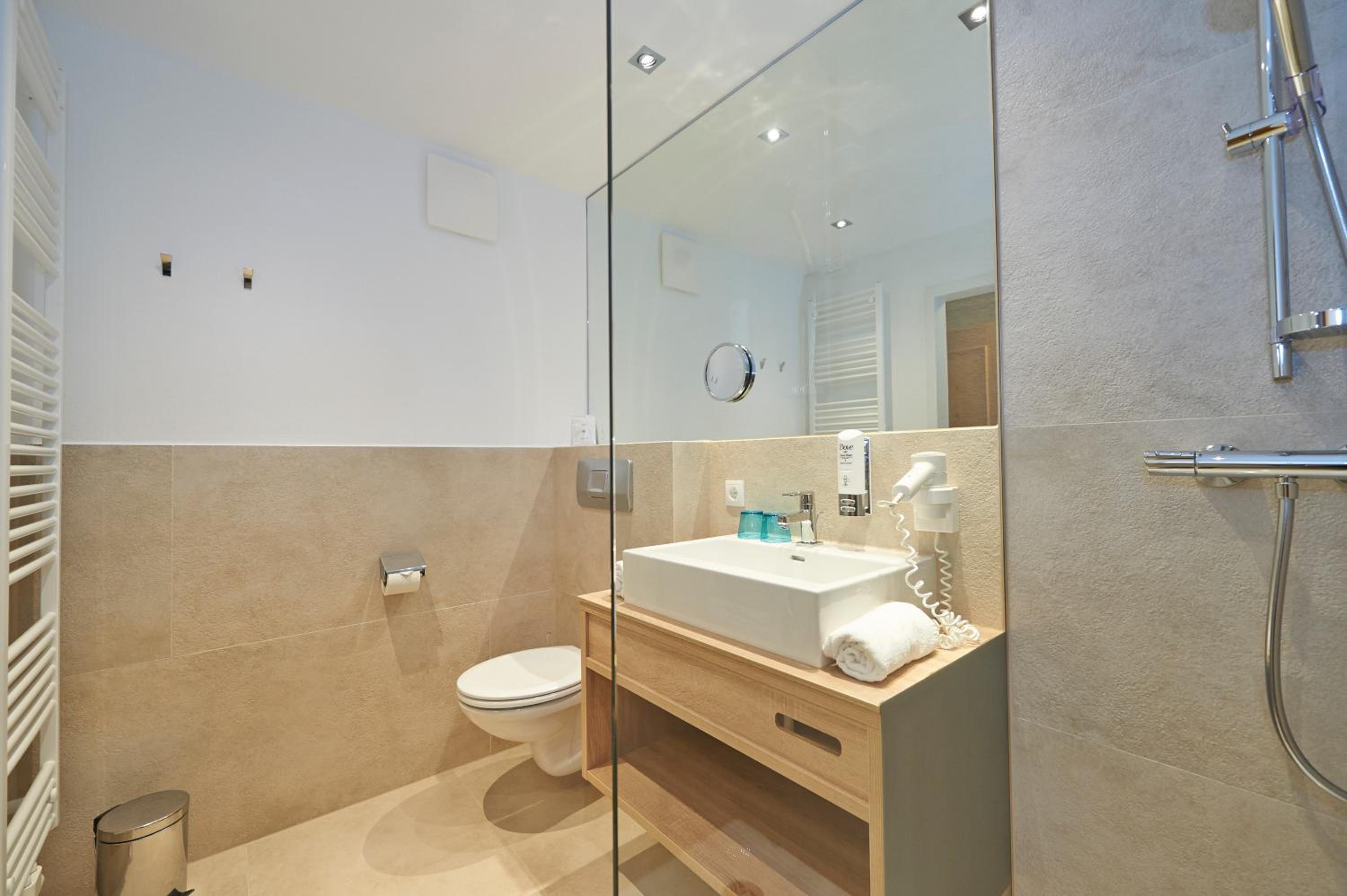 Double Room - Photo 9