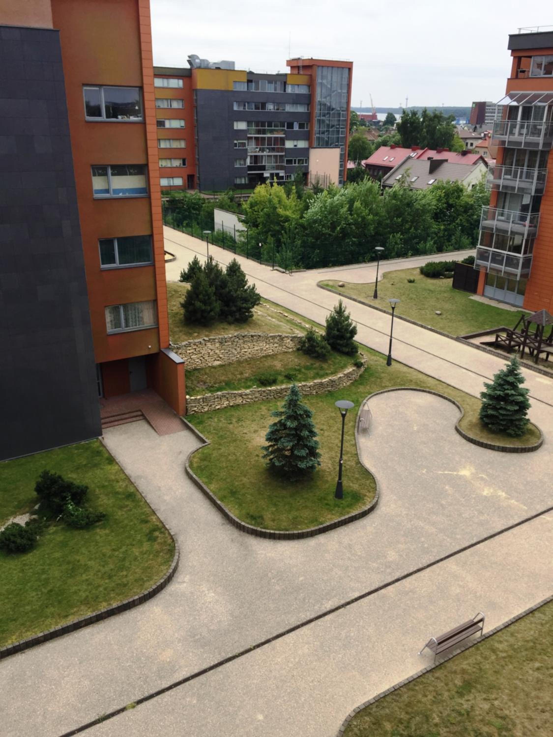 Apartment with Balcony - Photo 12