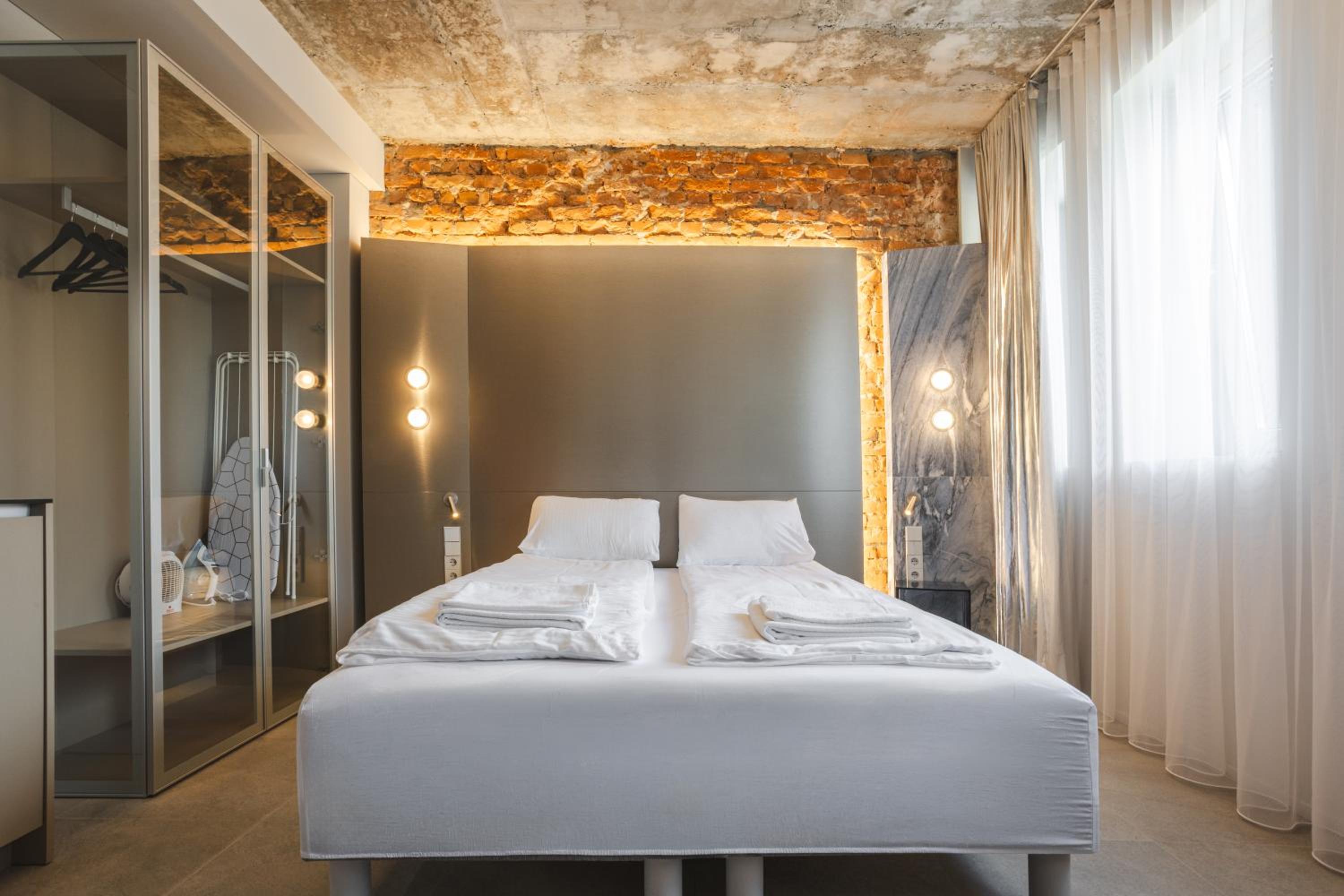 Superior Queen Room