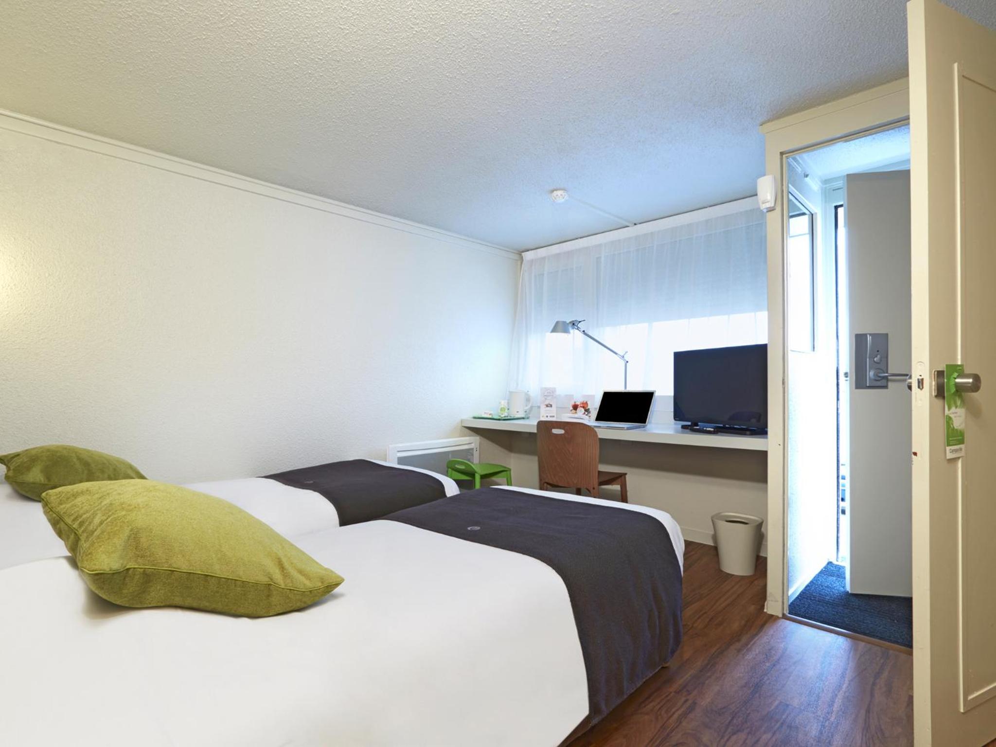 Double Room - Photo 9