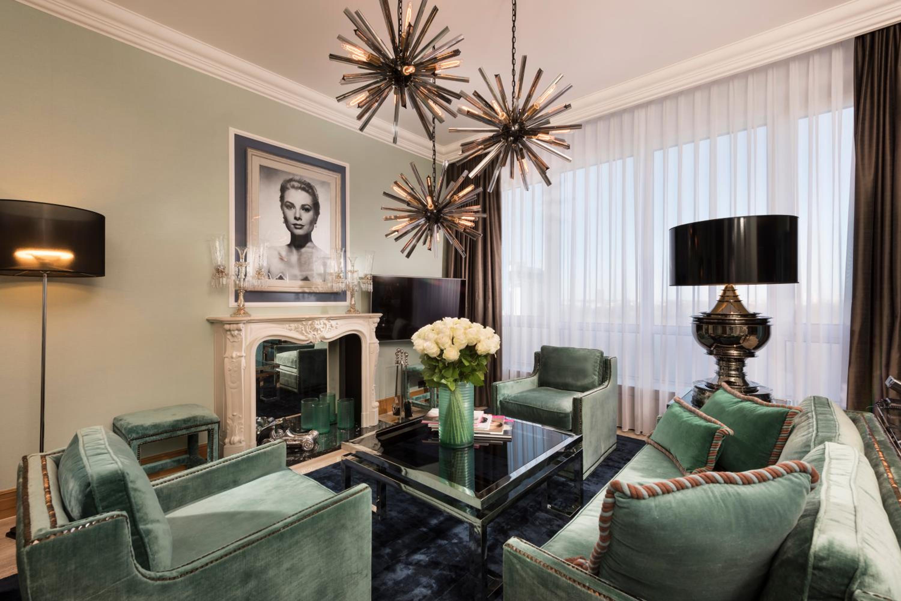 Park Suite with free Club Lounge Access