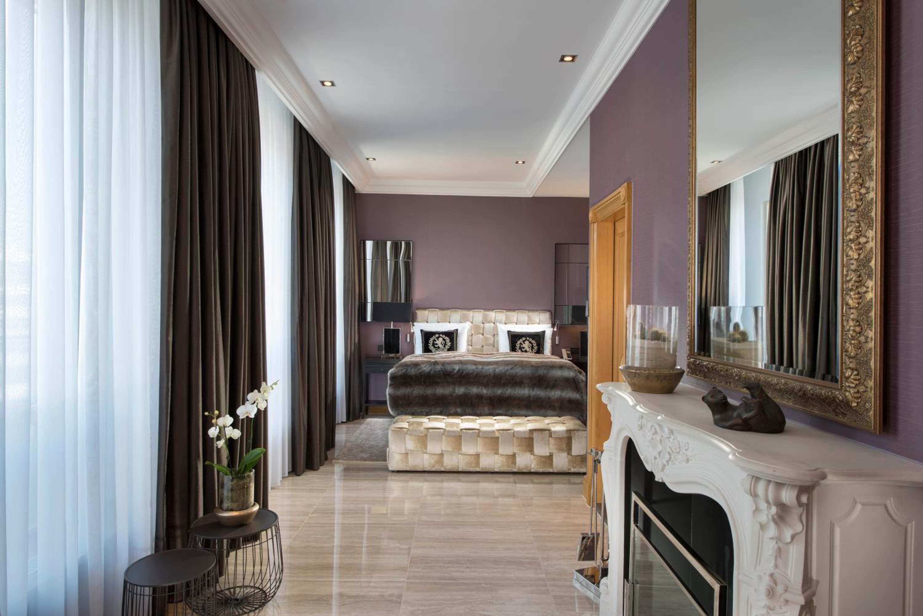 Royal Suite with free Club Lounge Access