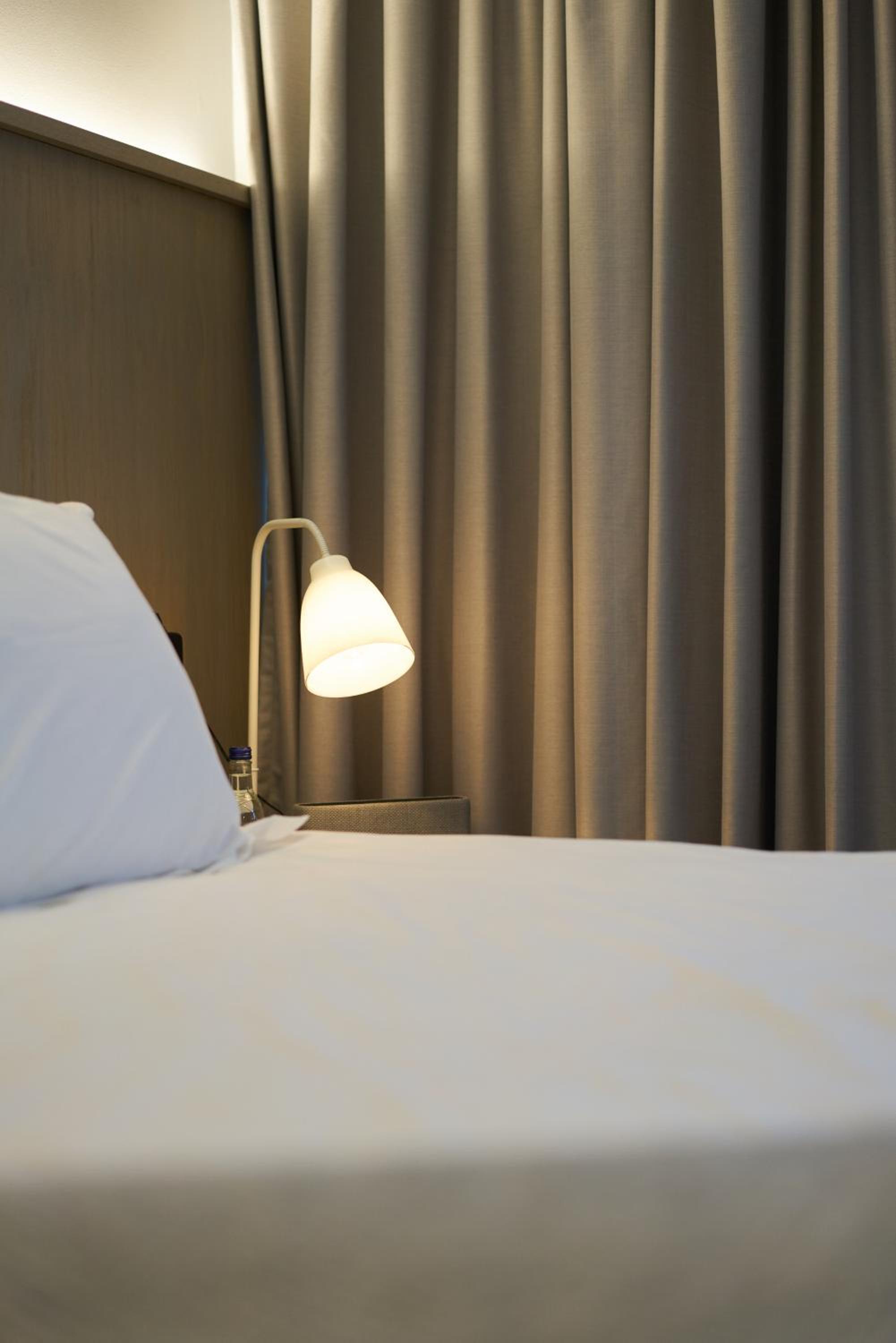Double or Twin Room - Photo 6