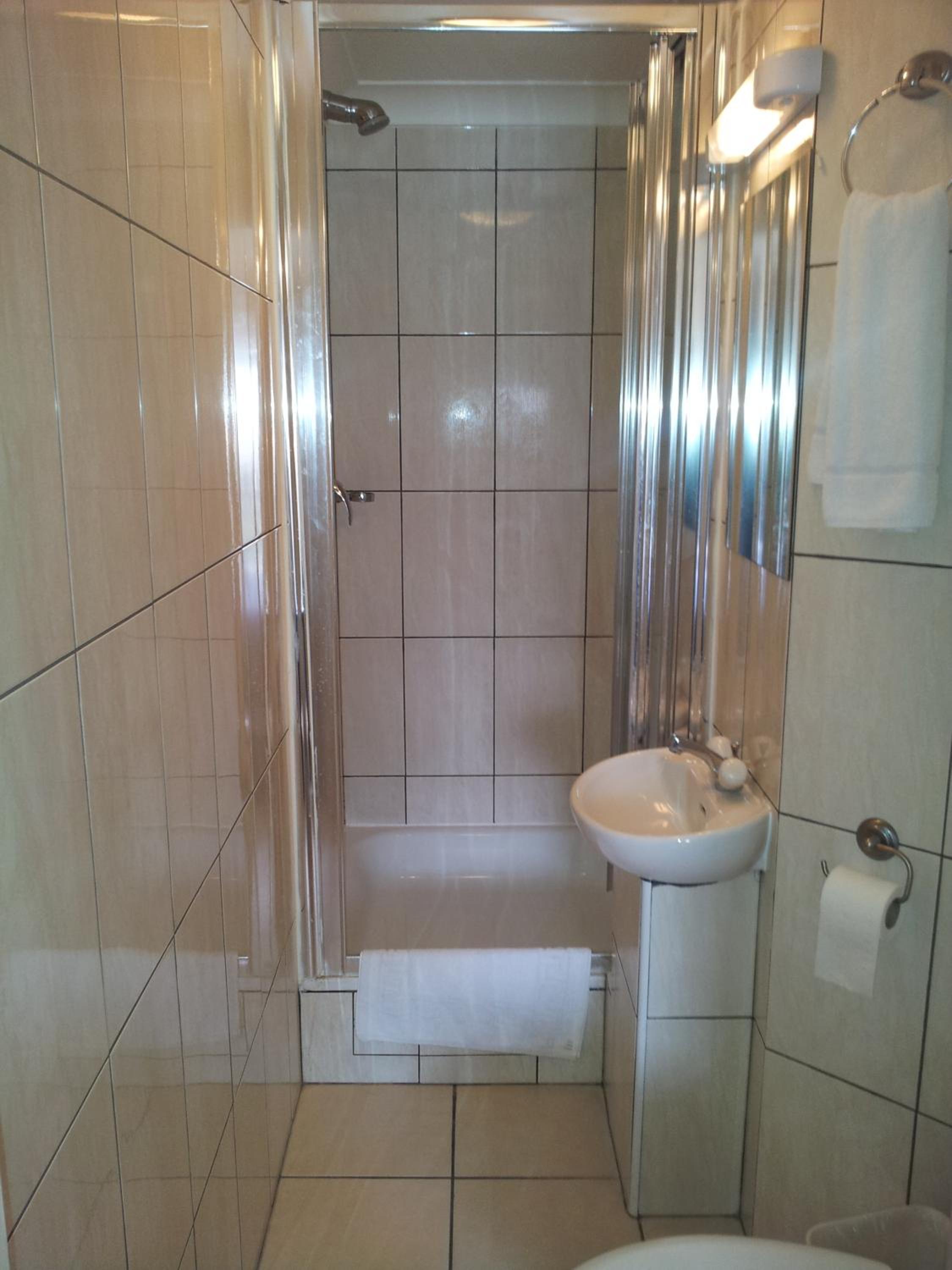 Single Room photo 3