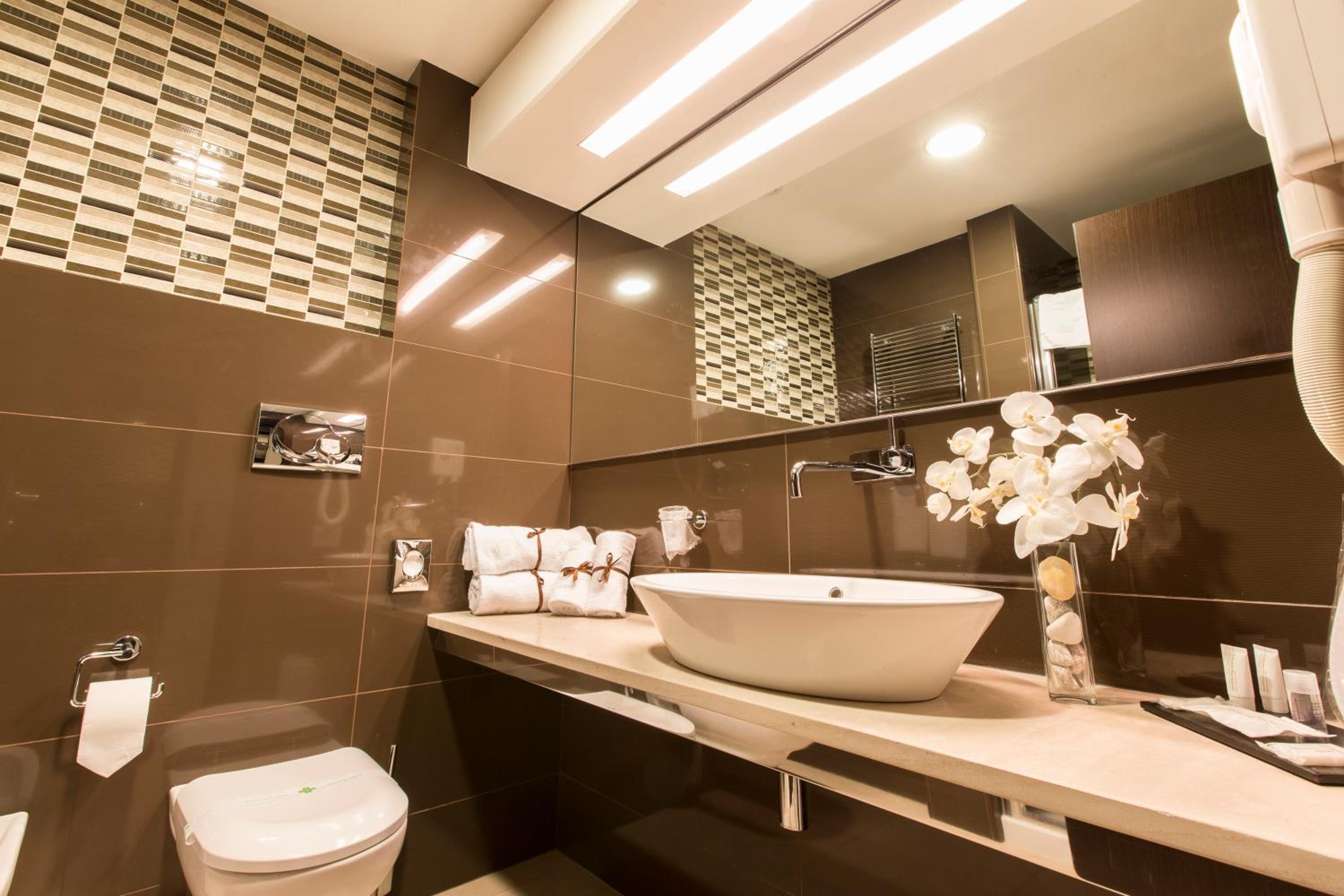 Double Room with Private Parking - Ground Floor - Photo 5