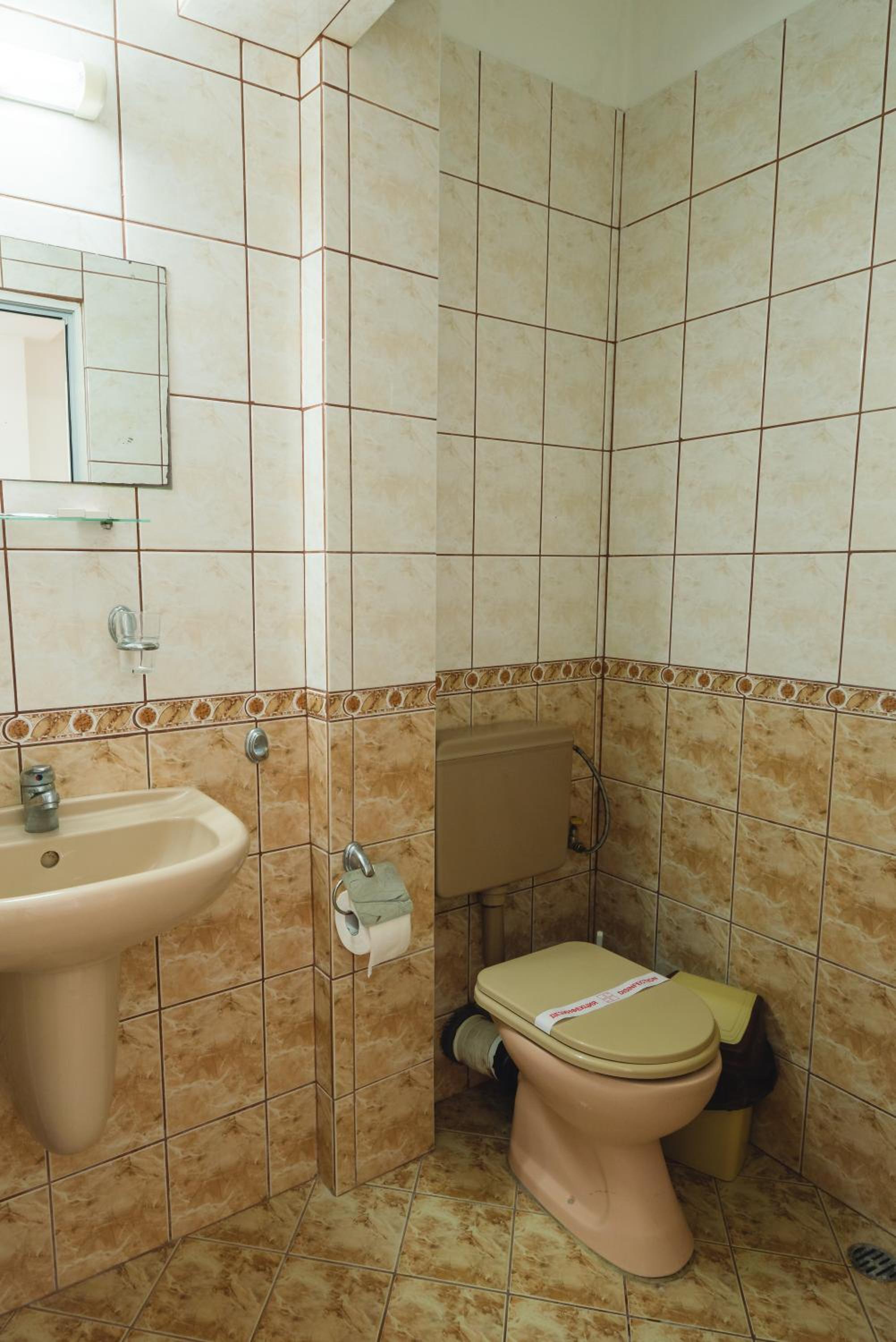 One-Bedroom Suite with Balcony (4 Adults) - Photo 4