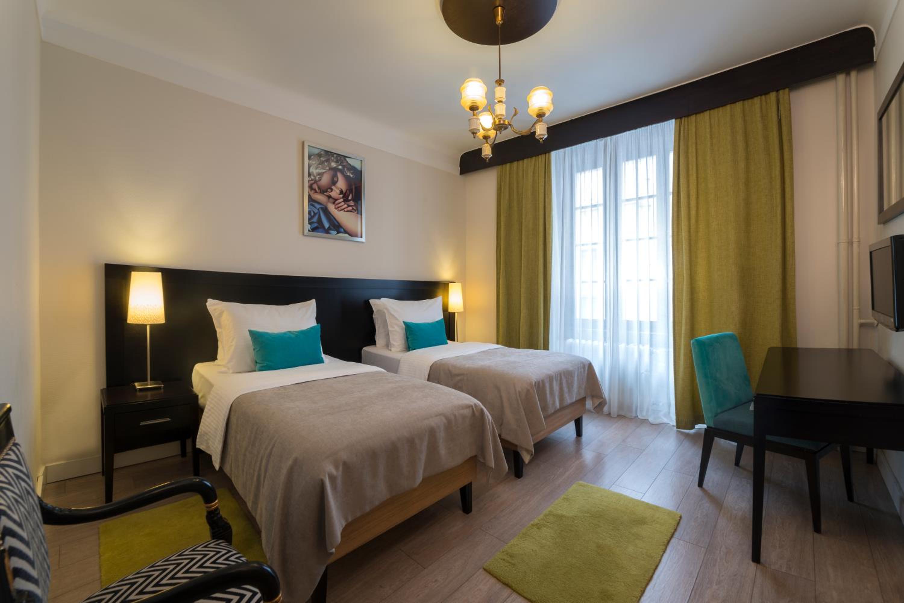 Superior Twin Room - Photo 8