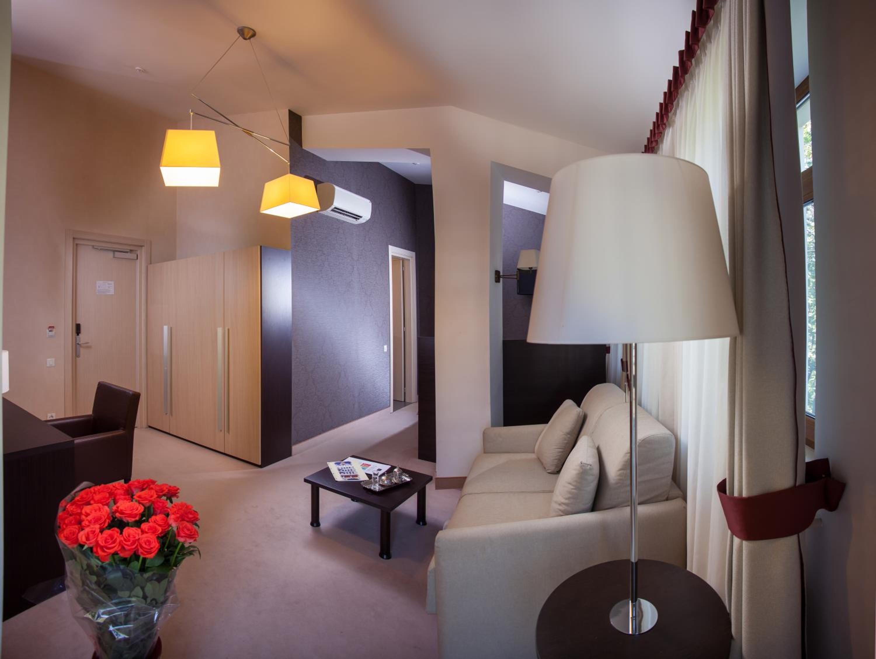 Family Suite with Balcony photo 1