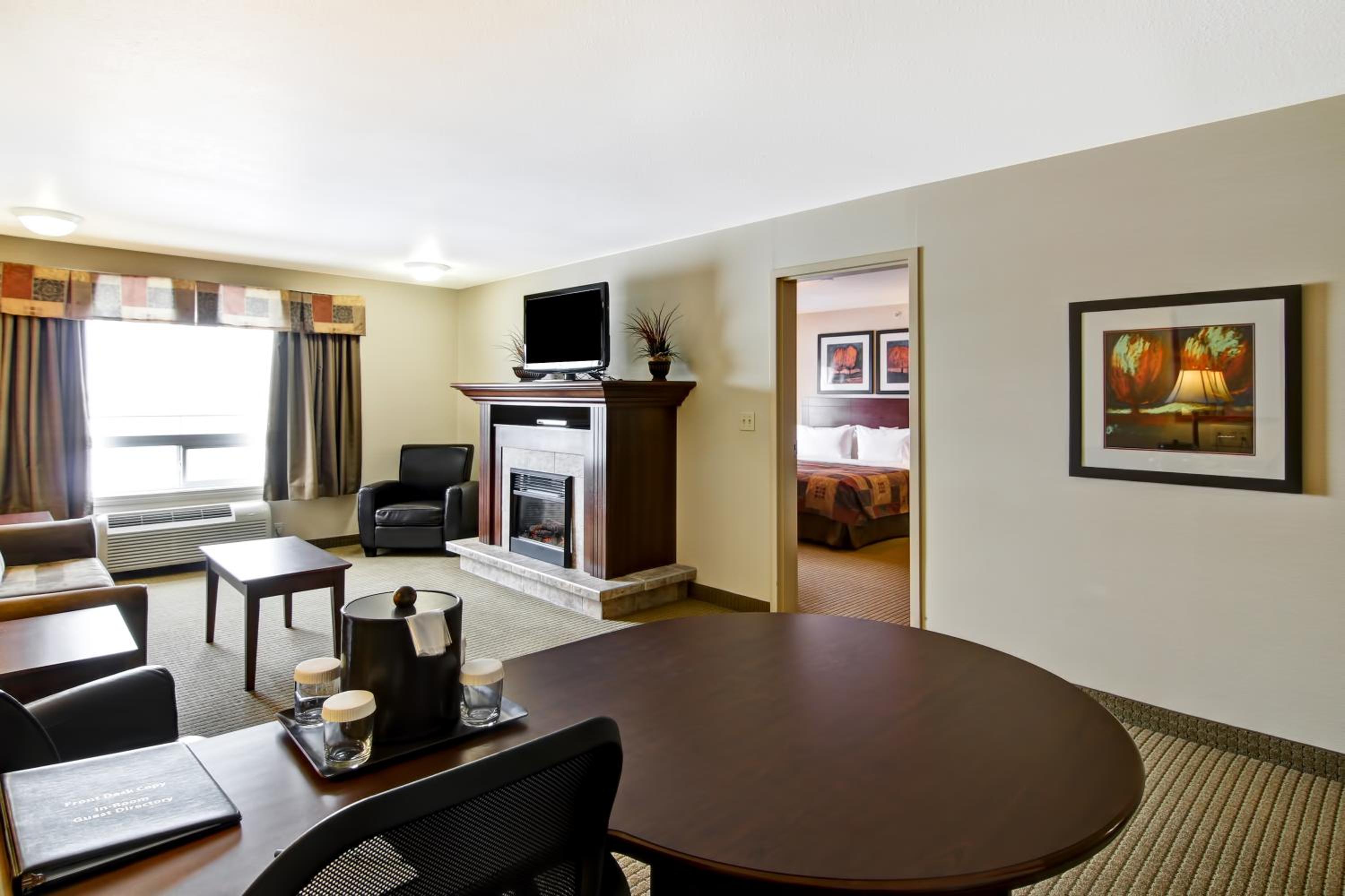 King Suite with Fireplace