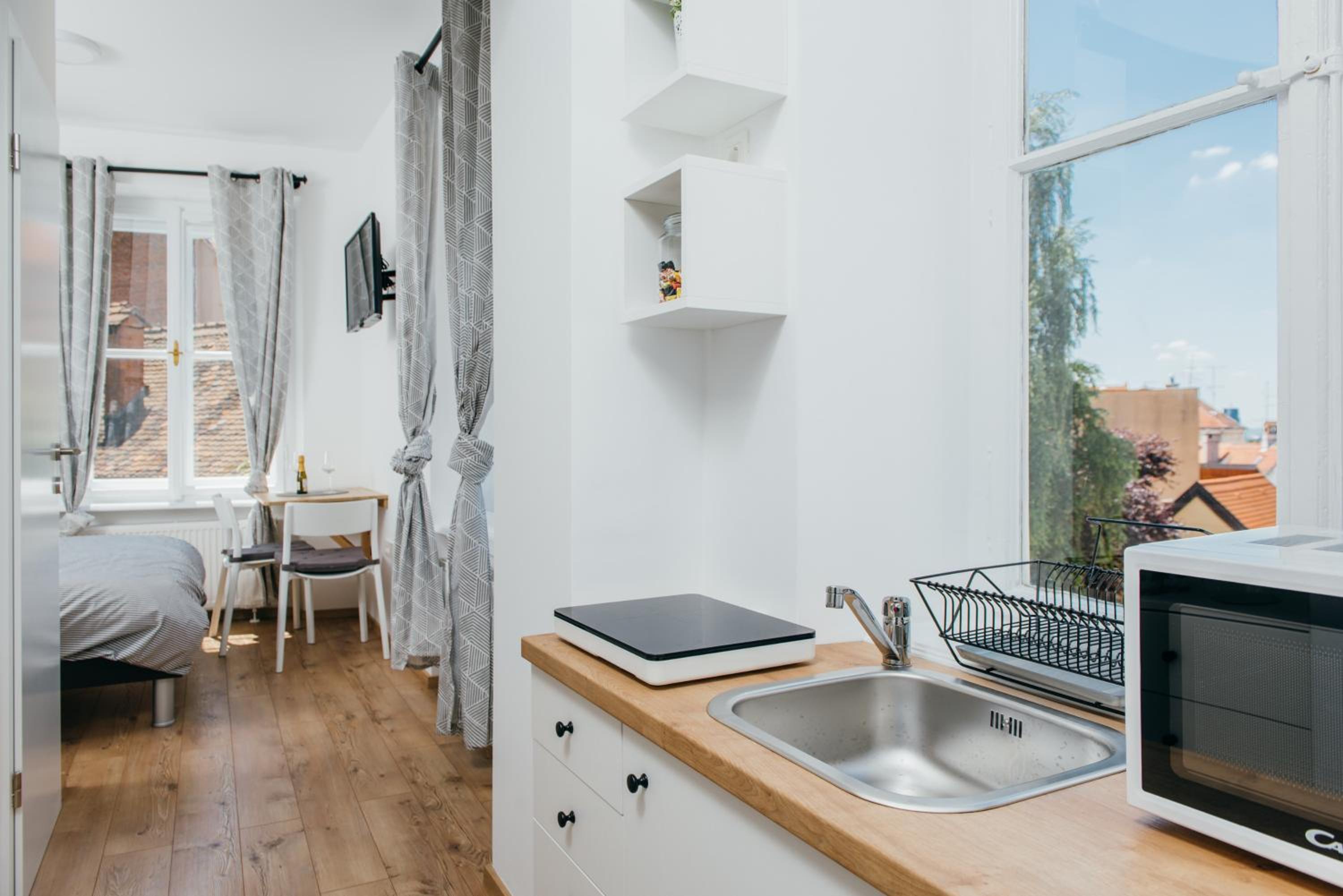 Studio Apartment