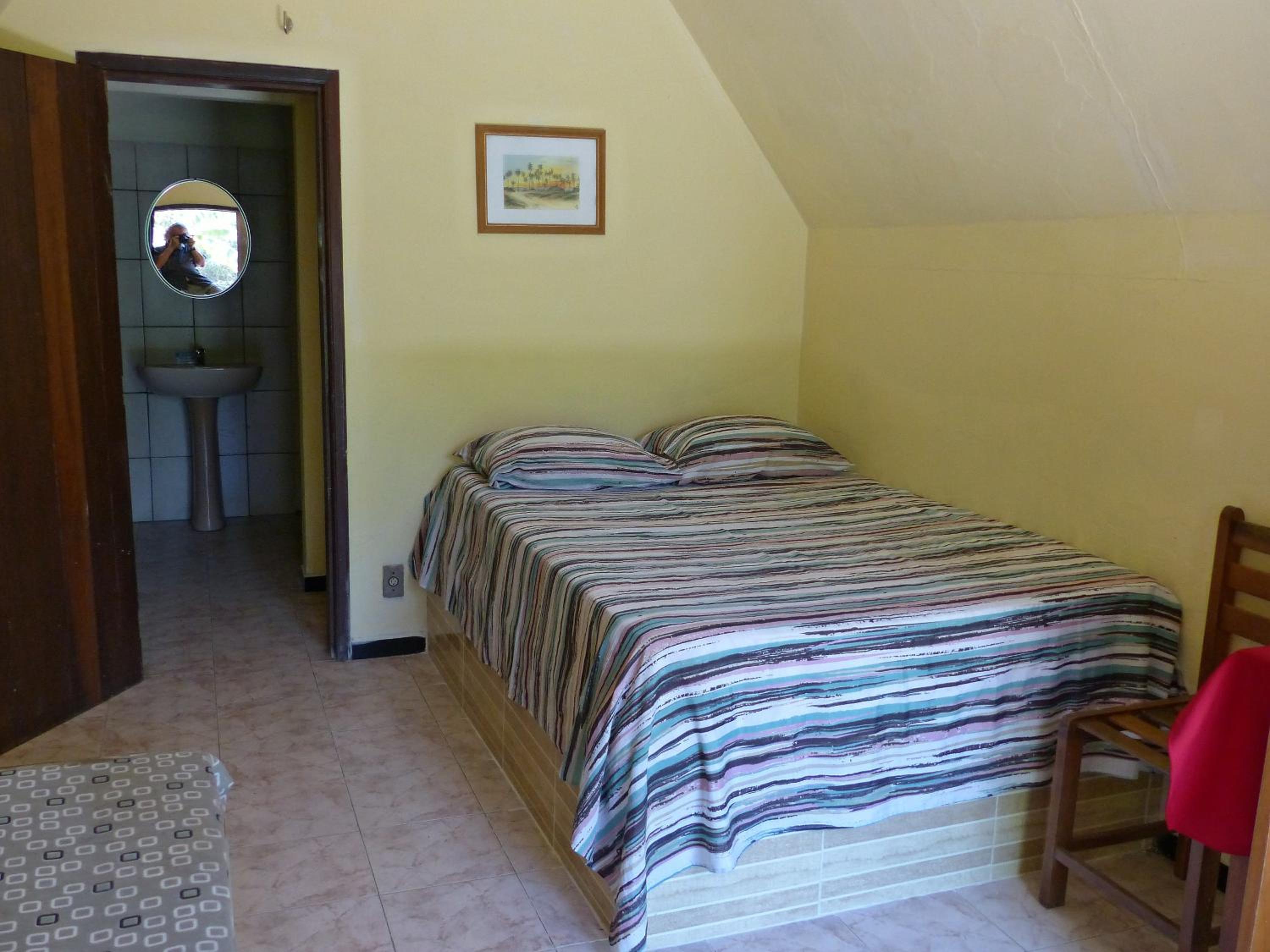 Family Room with Bathroom photo 2