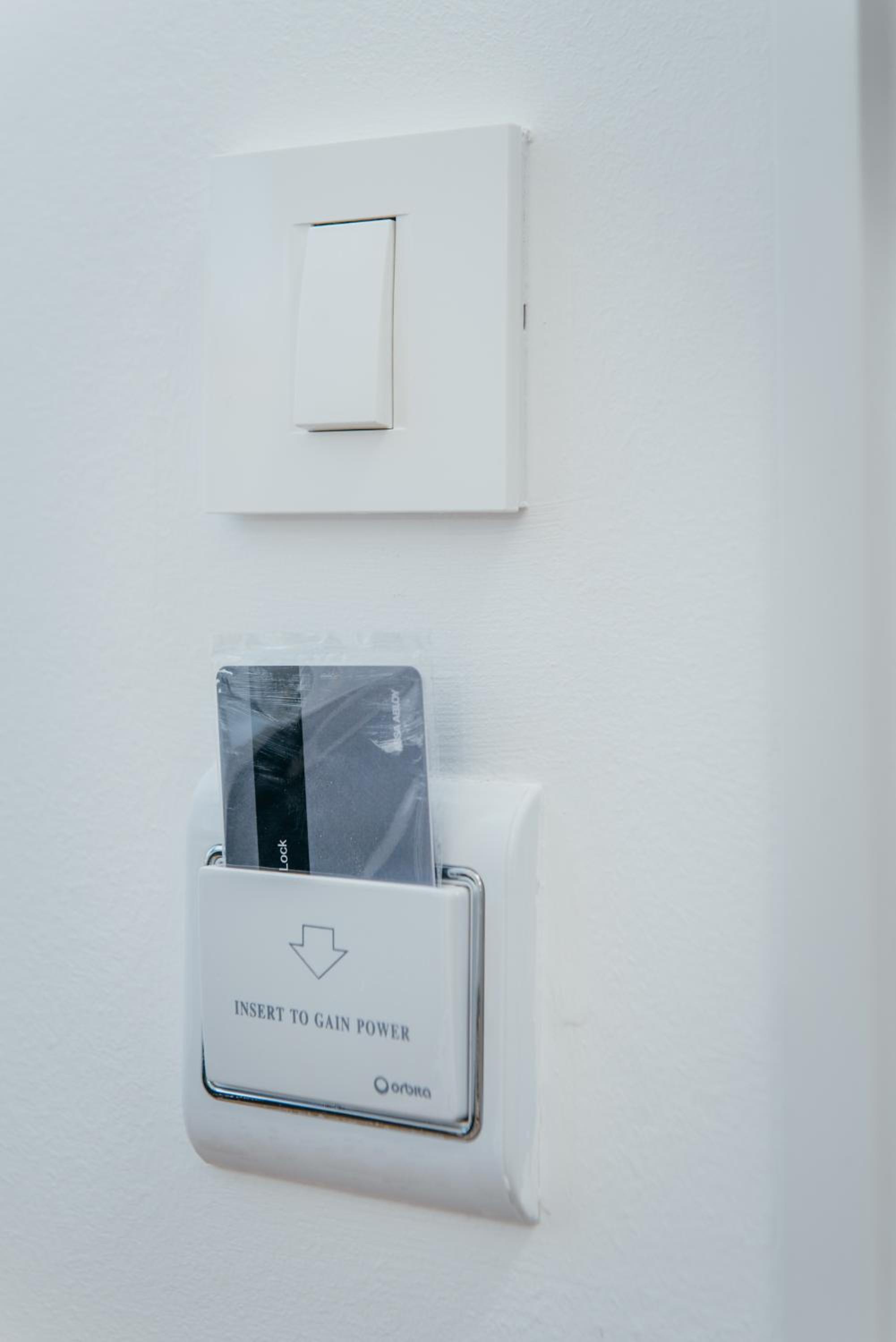 Studio Apartment - Photo 28
