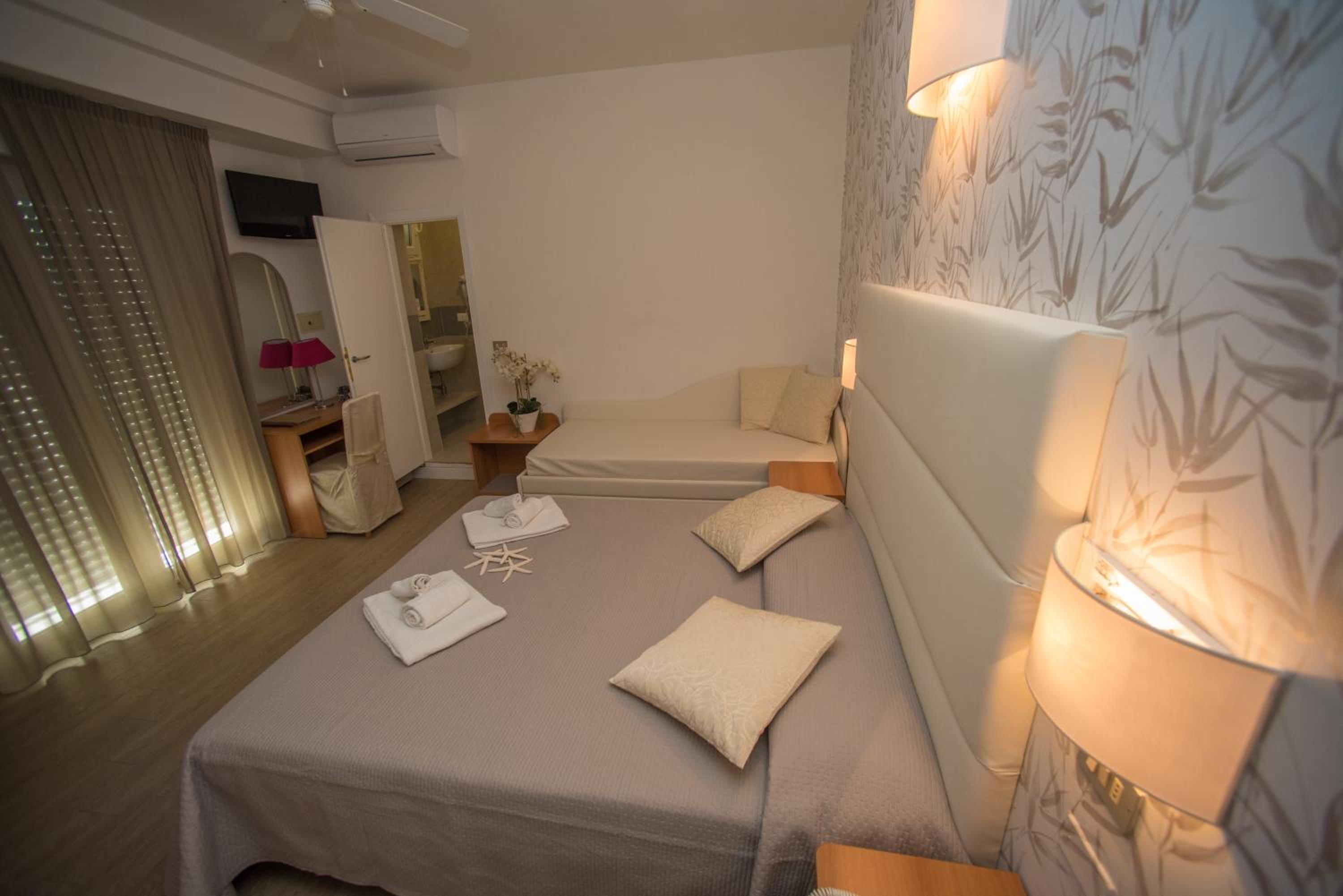 Classic Triple Room