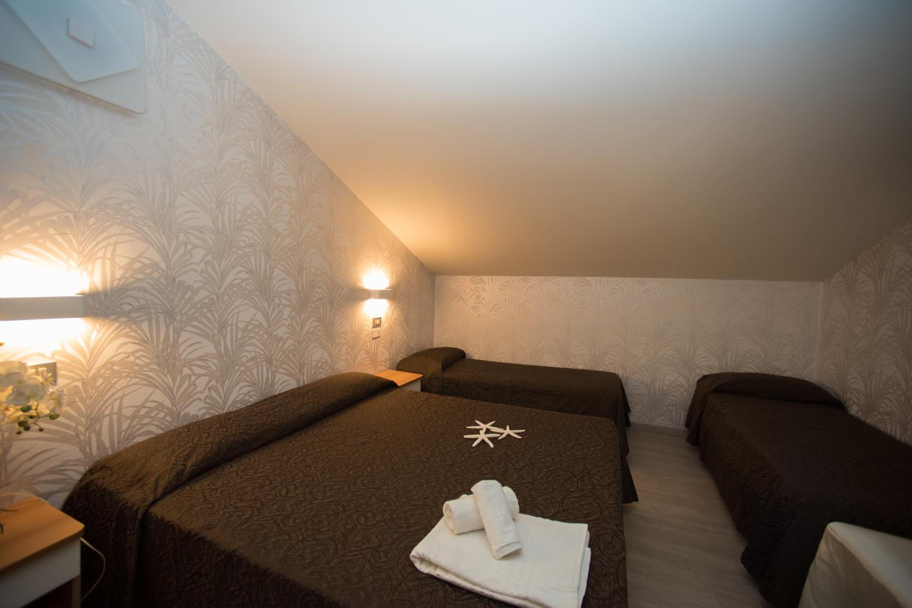 Economy Double Room - Photo 2