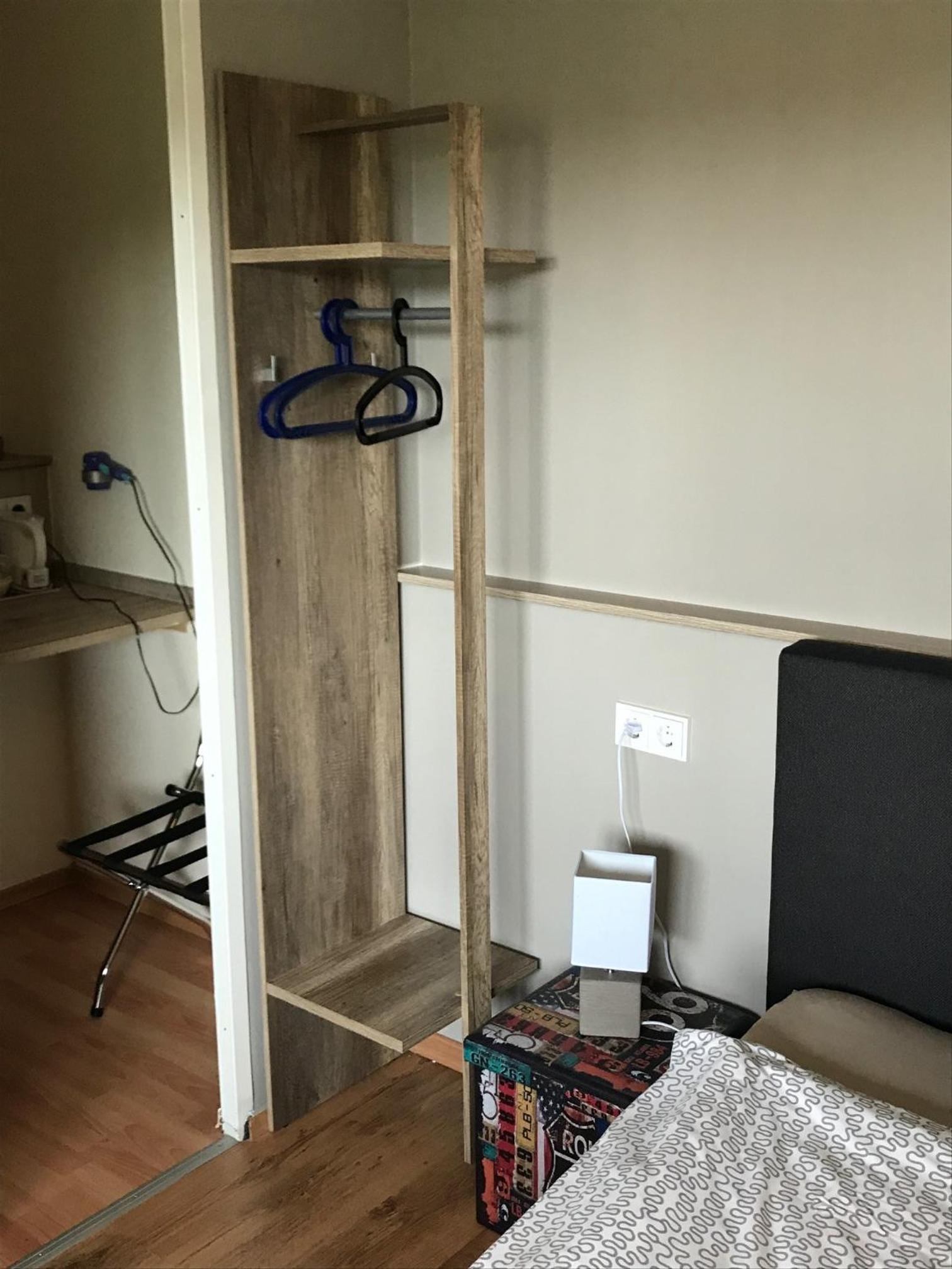 Double or Twin Room with Bathroom - Photo 11