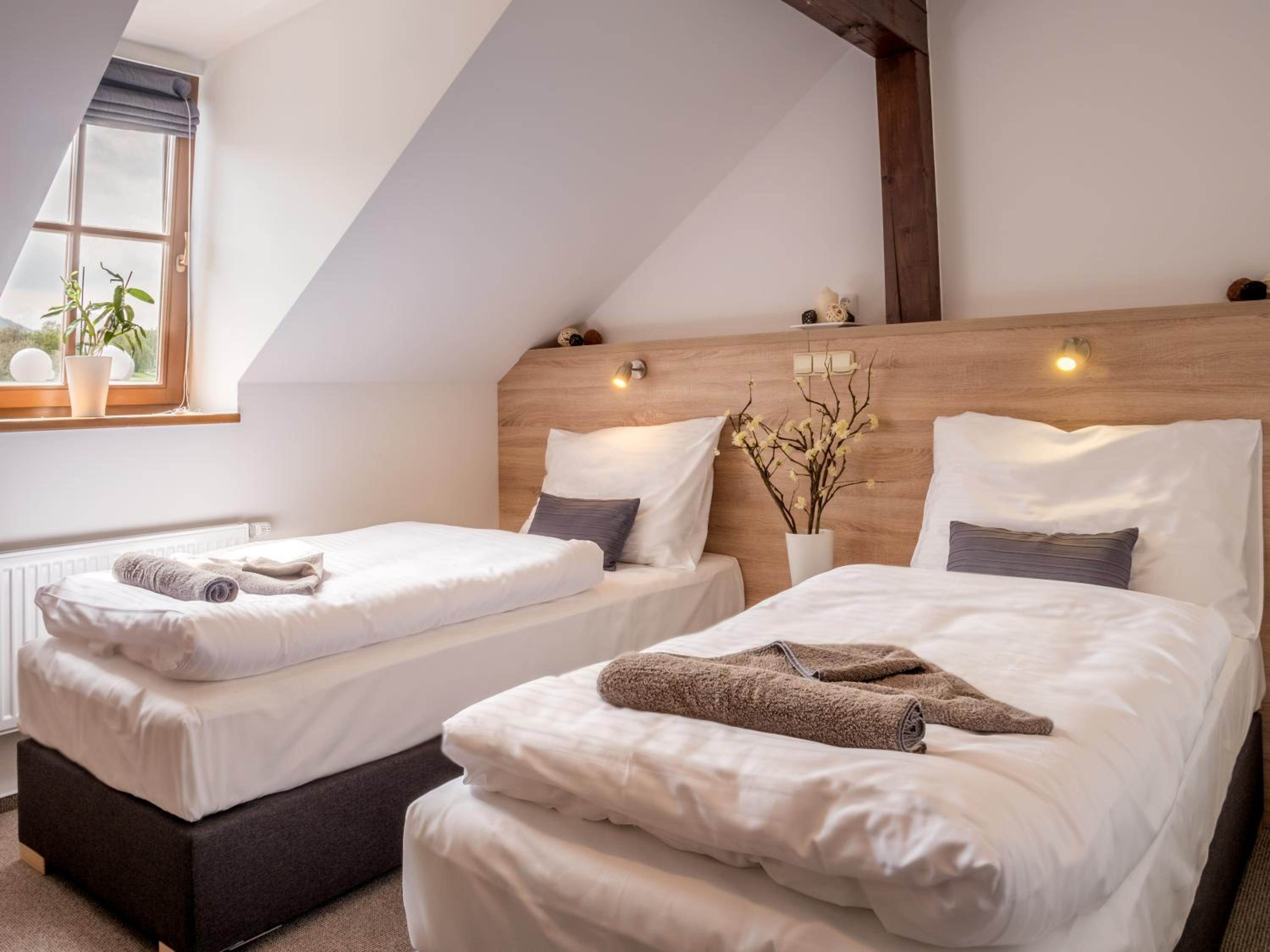 Standard Double or Twin Room photo 3