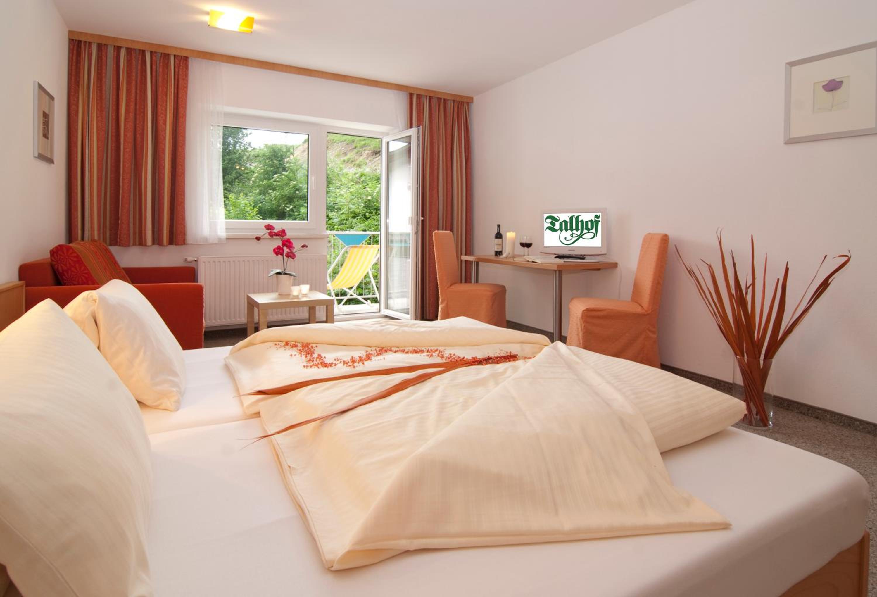 Double Room with Forest View - Photo 8