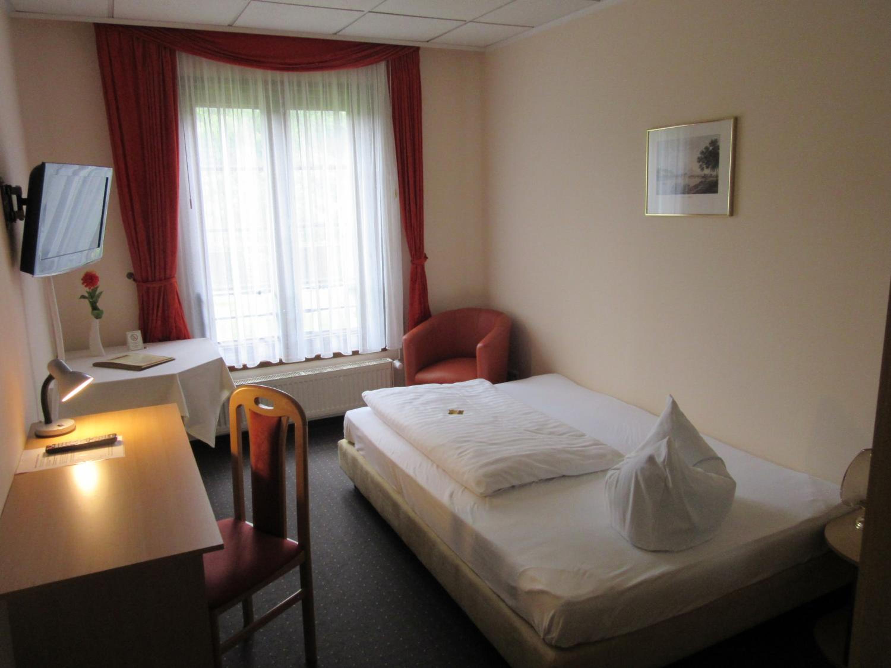 Single Room photo 1