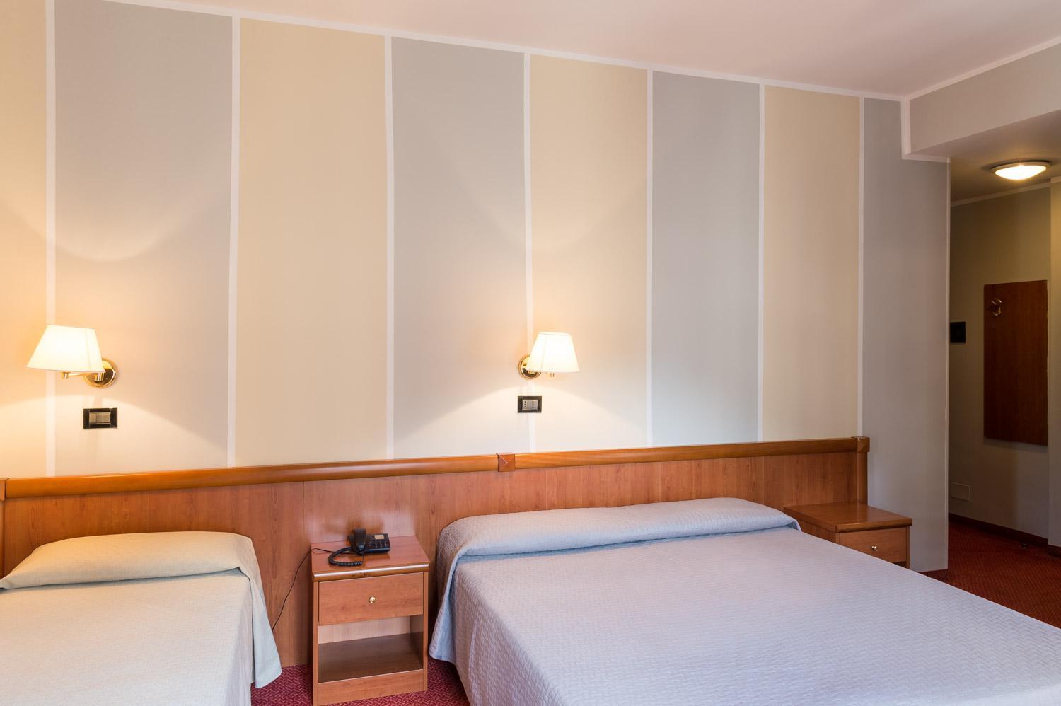 Triple Room - Photo 7